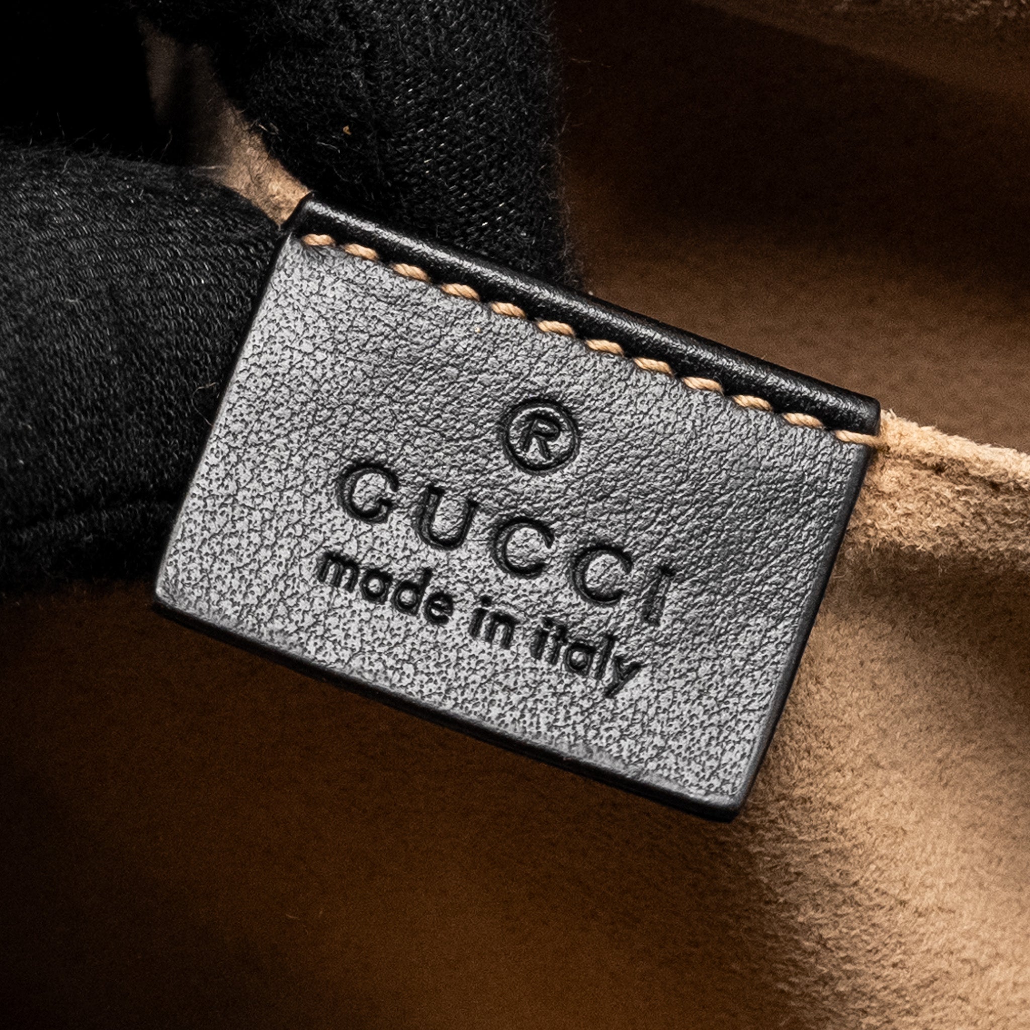 gucci-marmont-camera-bag-calfskin-black-ghw