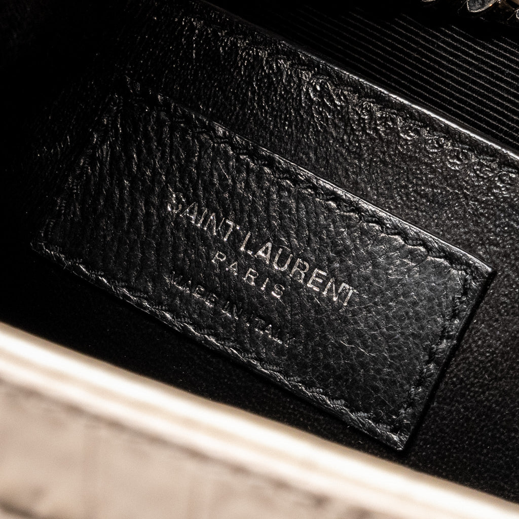 saint-laurent-ysl-kate-bag-croc-embossed-calfskin-beige-shw