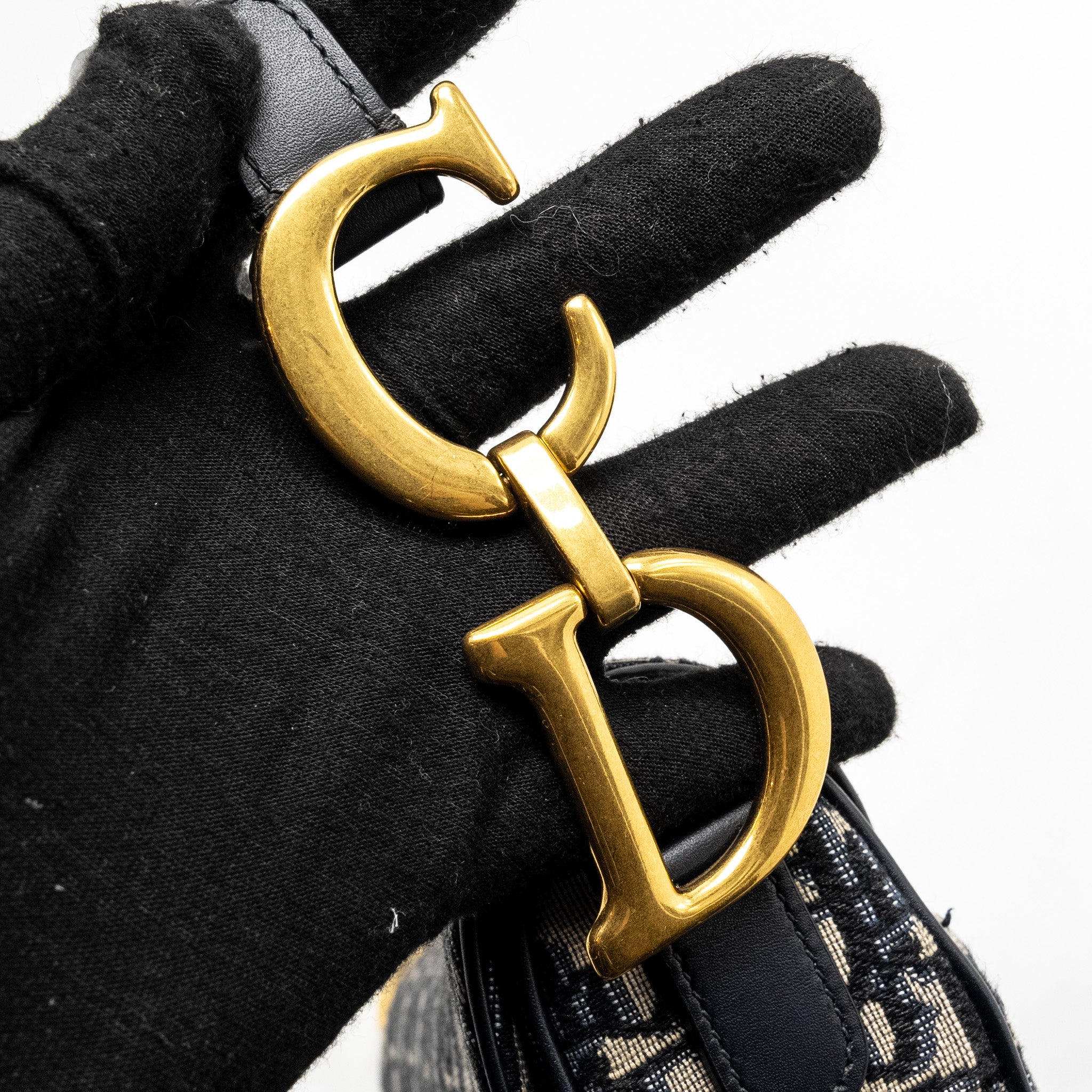 dior-medium-saddle-bag-with-stra