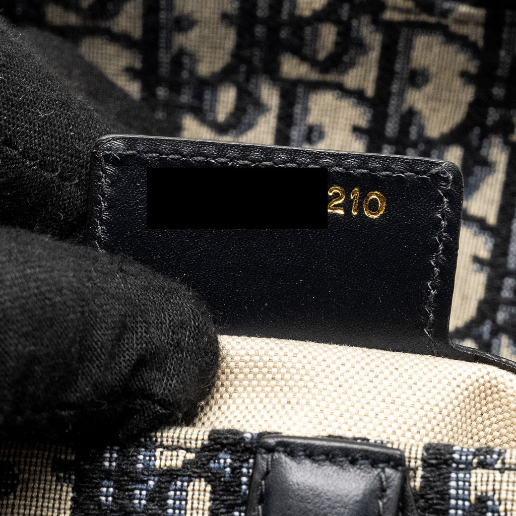 dior-medium-saddle-bag-with-stra