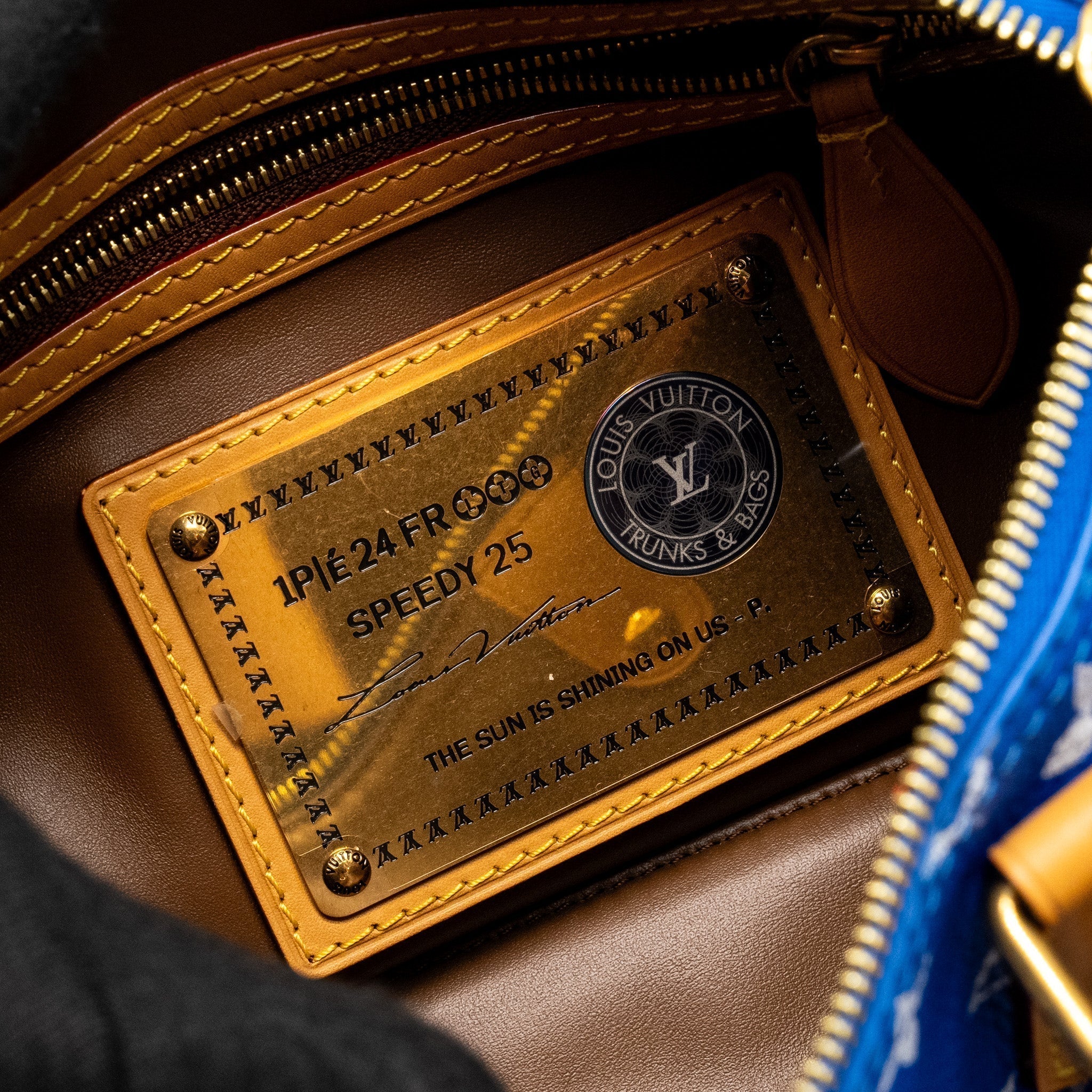 louis-vuitton-speedy-25-blue