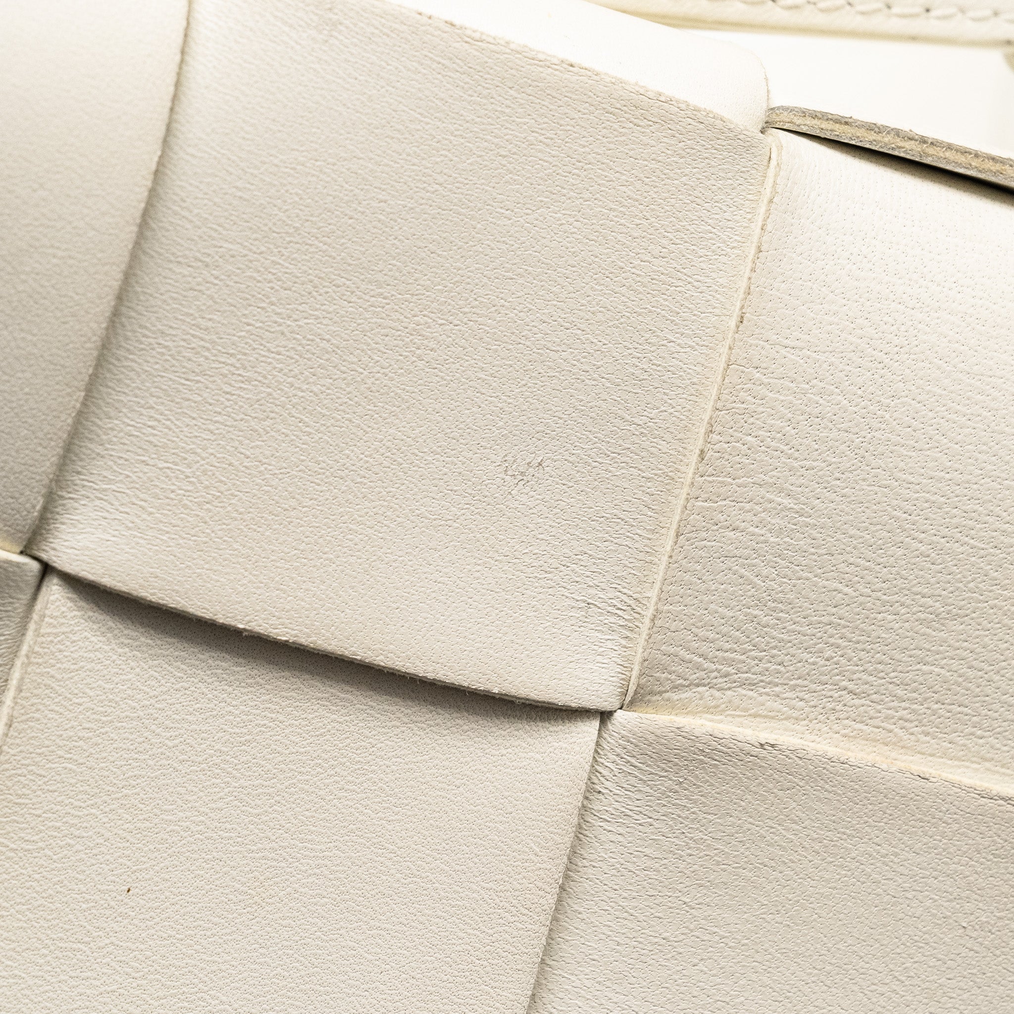 bottega-veneta-small-cassette-bag-lambskin-white-shw