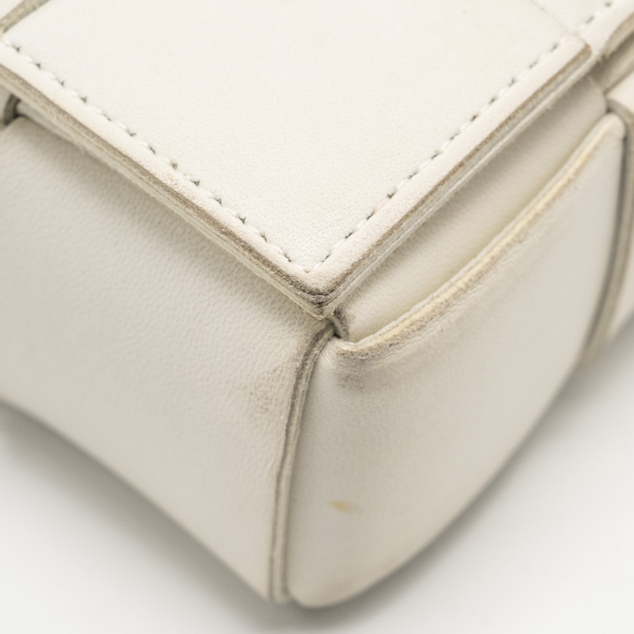 bottega-veneta-small-cassette-bag-lambskin-white-shw