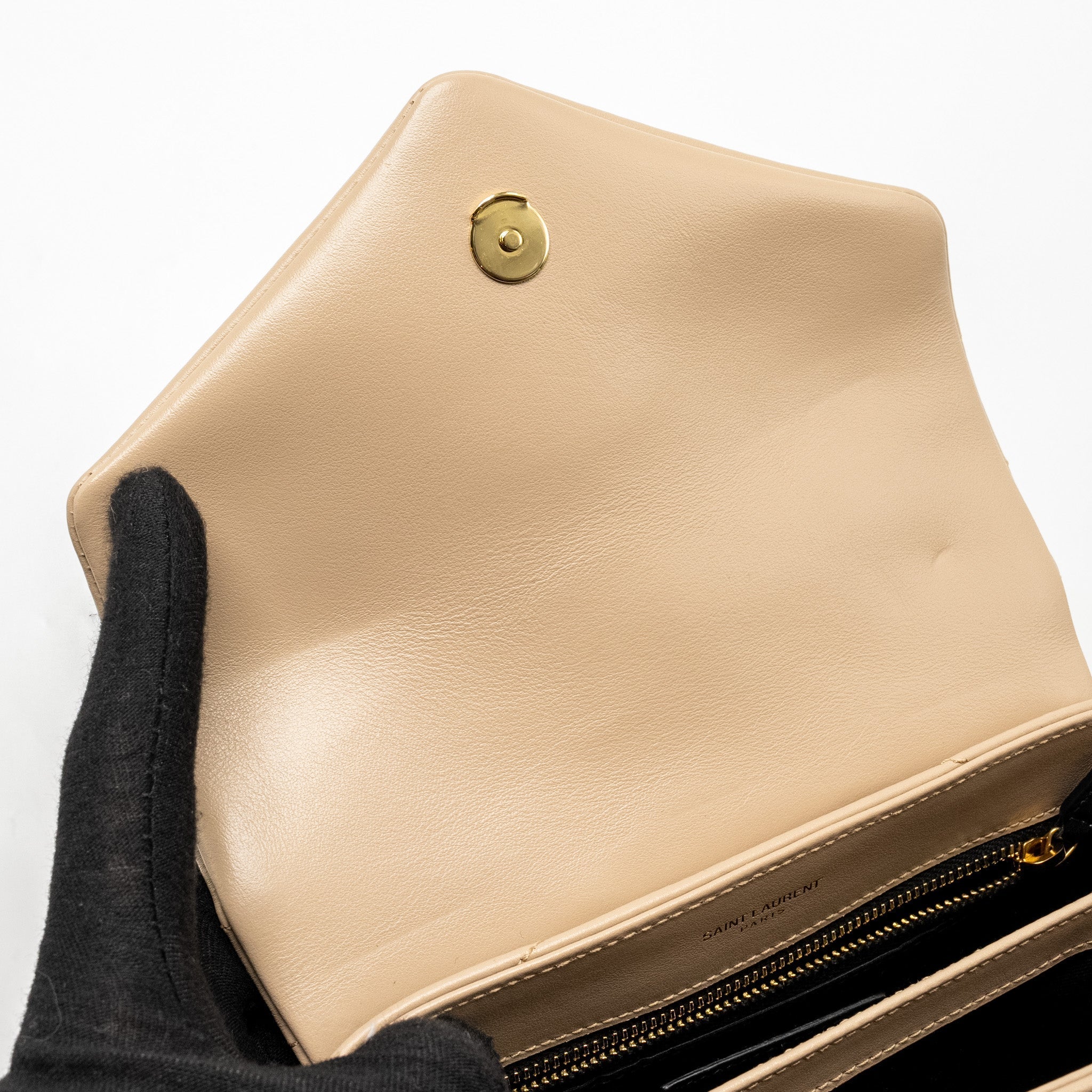 saint-laurent-ysl-toy-loulou-quilted-shoulder-bag-calfskin-beige-ghw