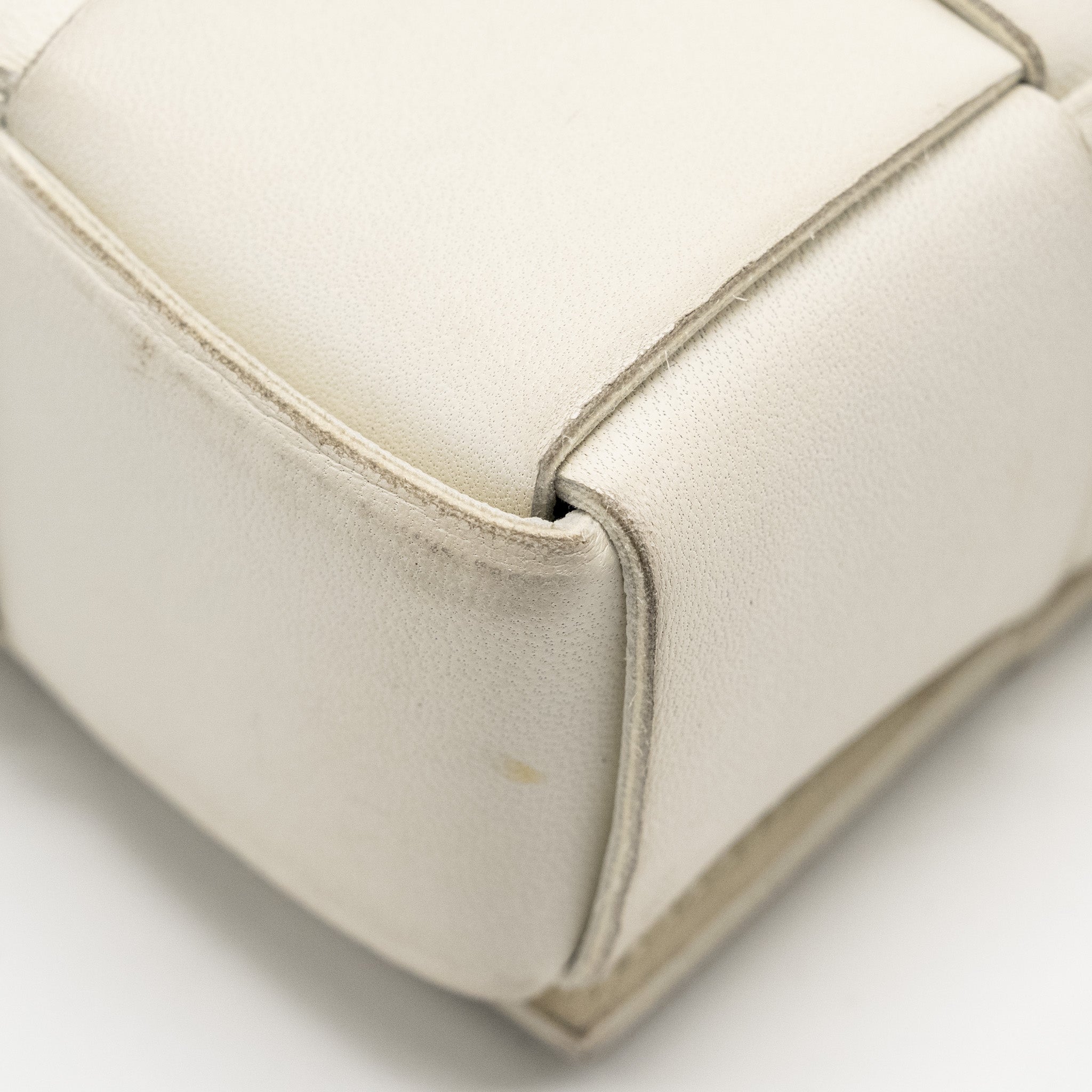 bottega-veneta-small-cassette-bag-lambskin-white-shw