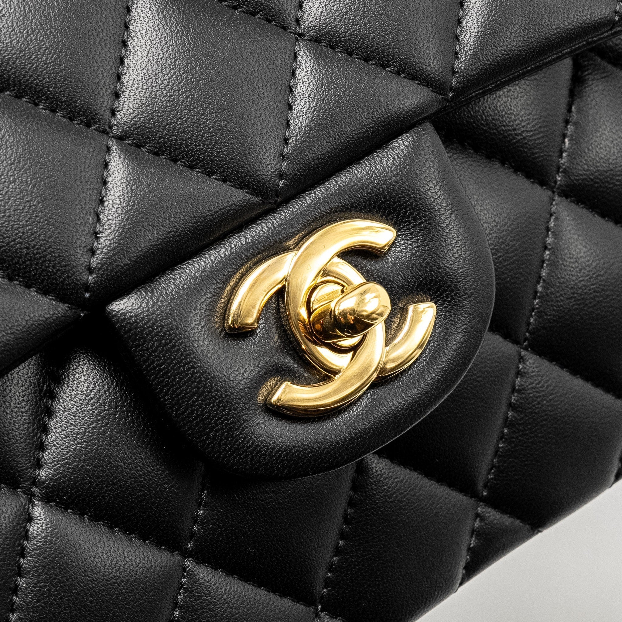 chanel-small-classic-double-flap-bag-lambskin-black-ghwmicrochip
