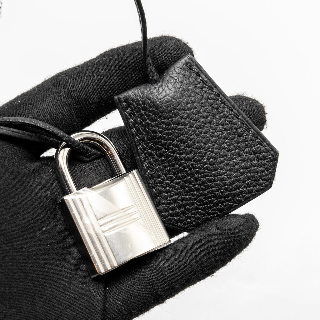hermes-kelly-maxi-42-togo-black-shw-stamp-w