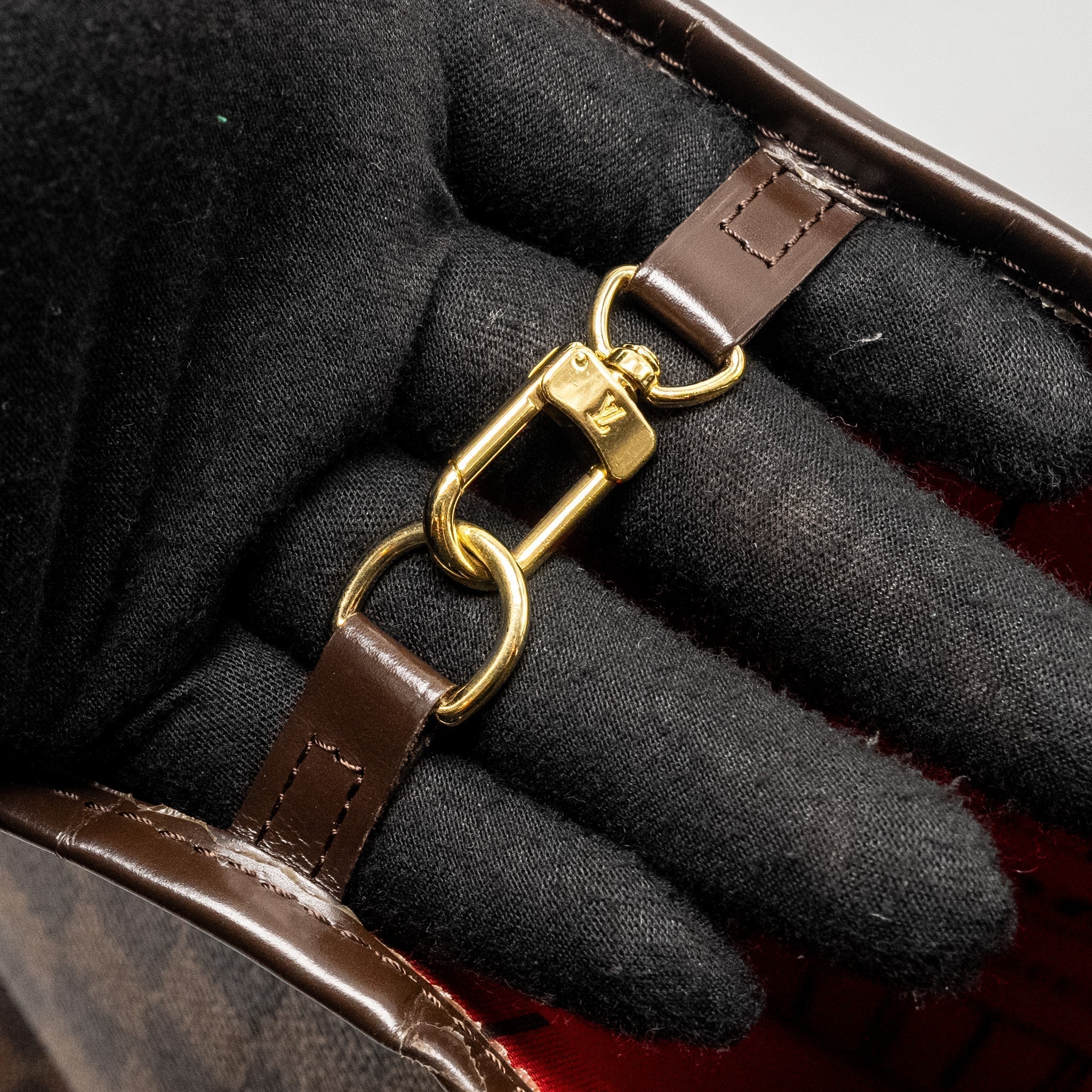 louis-vuitton-neverfull-mm-damier-ebene-ghw-3