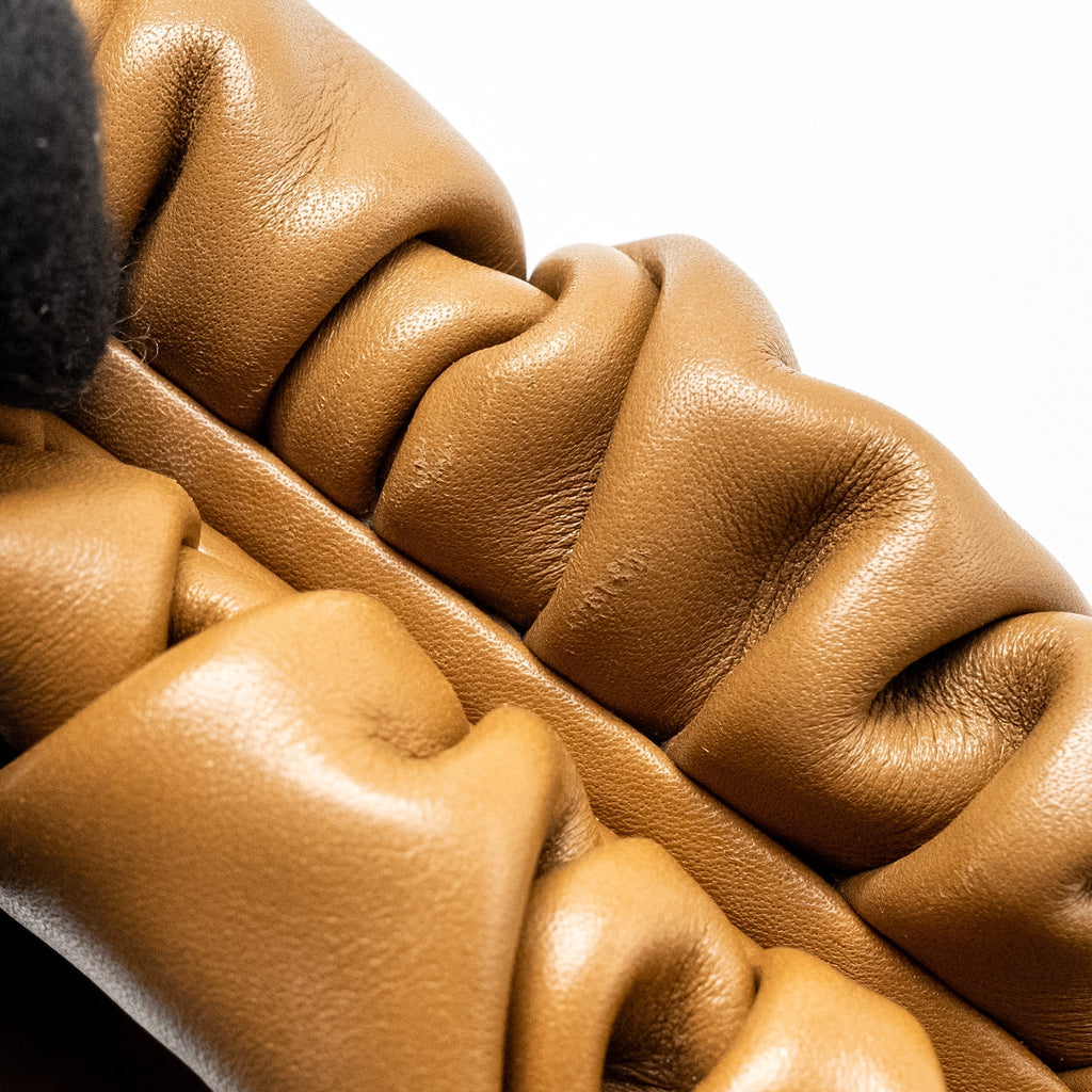 bottega-veneta-mini-the-pouch-smooth-calfskin-caramel-ghw