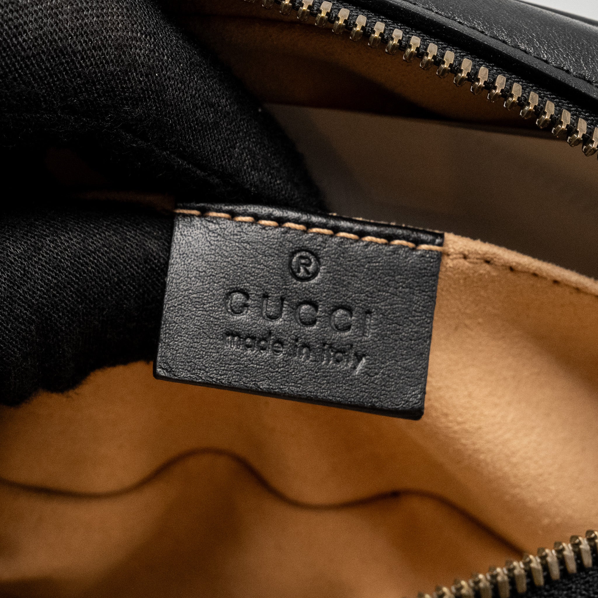 gucci-gg-marmont-belt-bag-calfskin-black-ghw