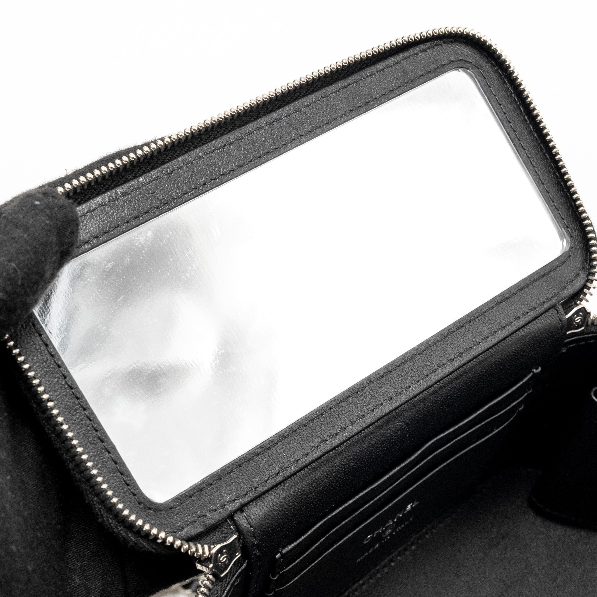 chanel-top-handle-long-vanity-case-lambskin-black-shw-microchip-copy