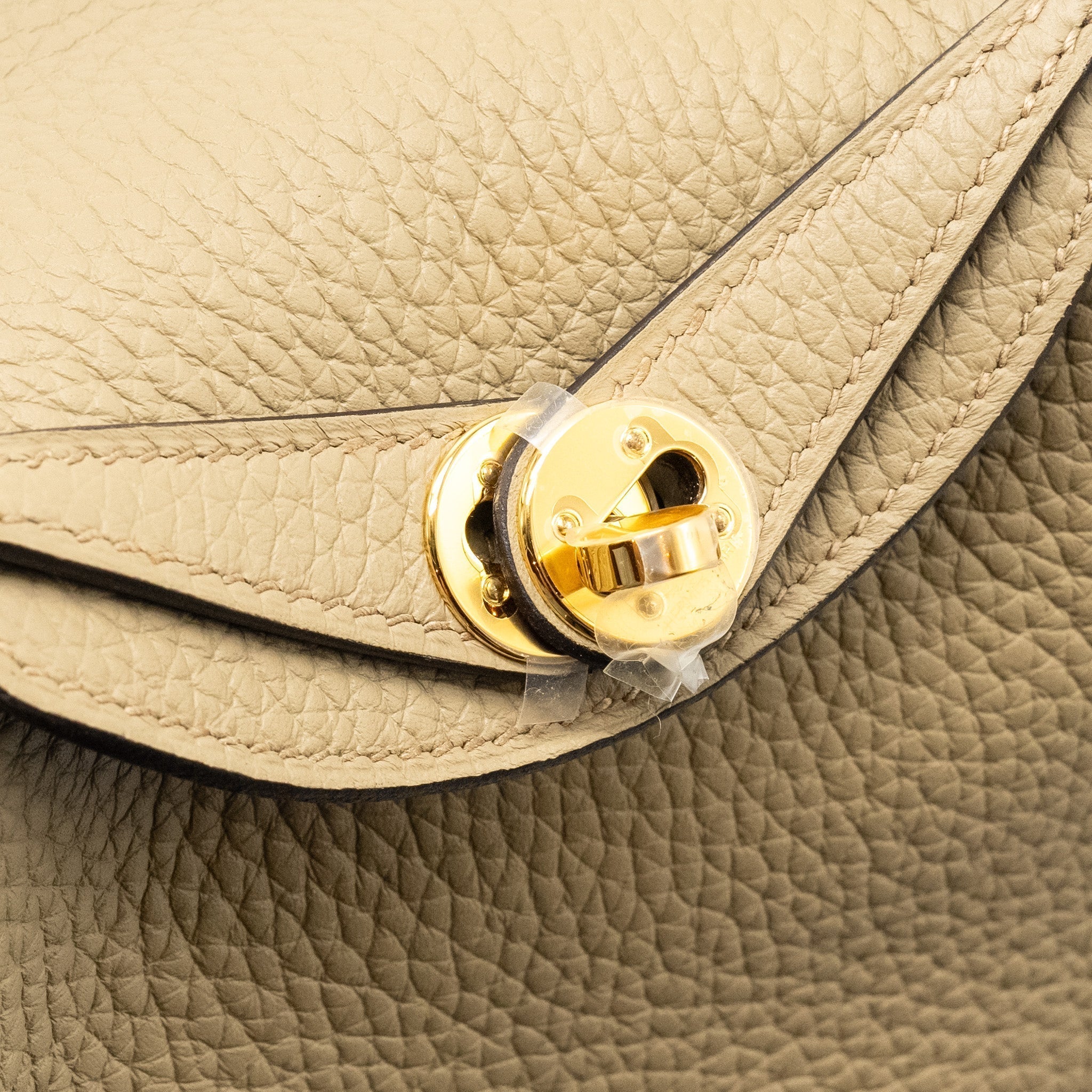 hermes-lindy-white