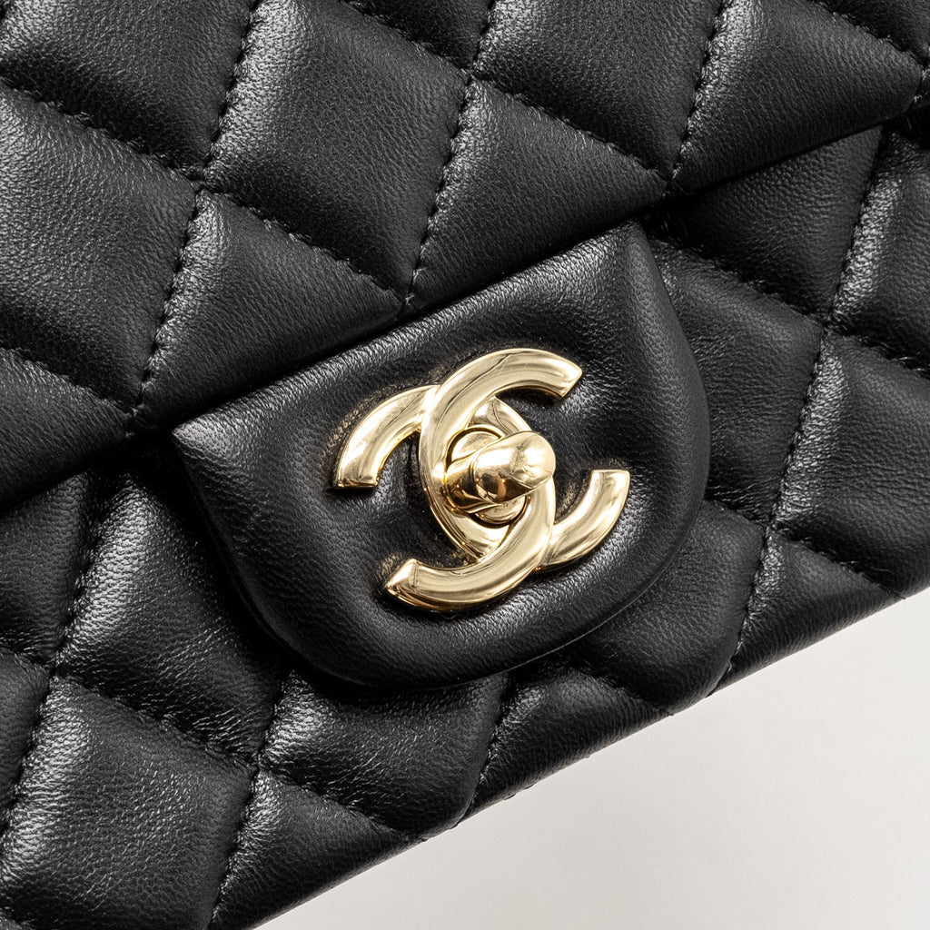 chanel-mini-rectangular-flap-bag-lambskin-black-lghwmicrochip-1