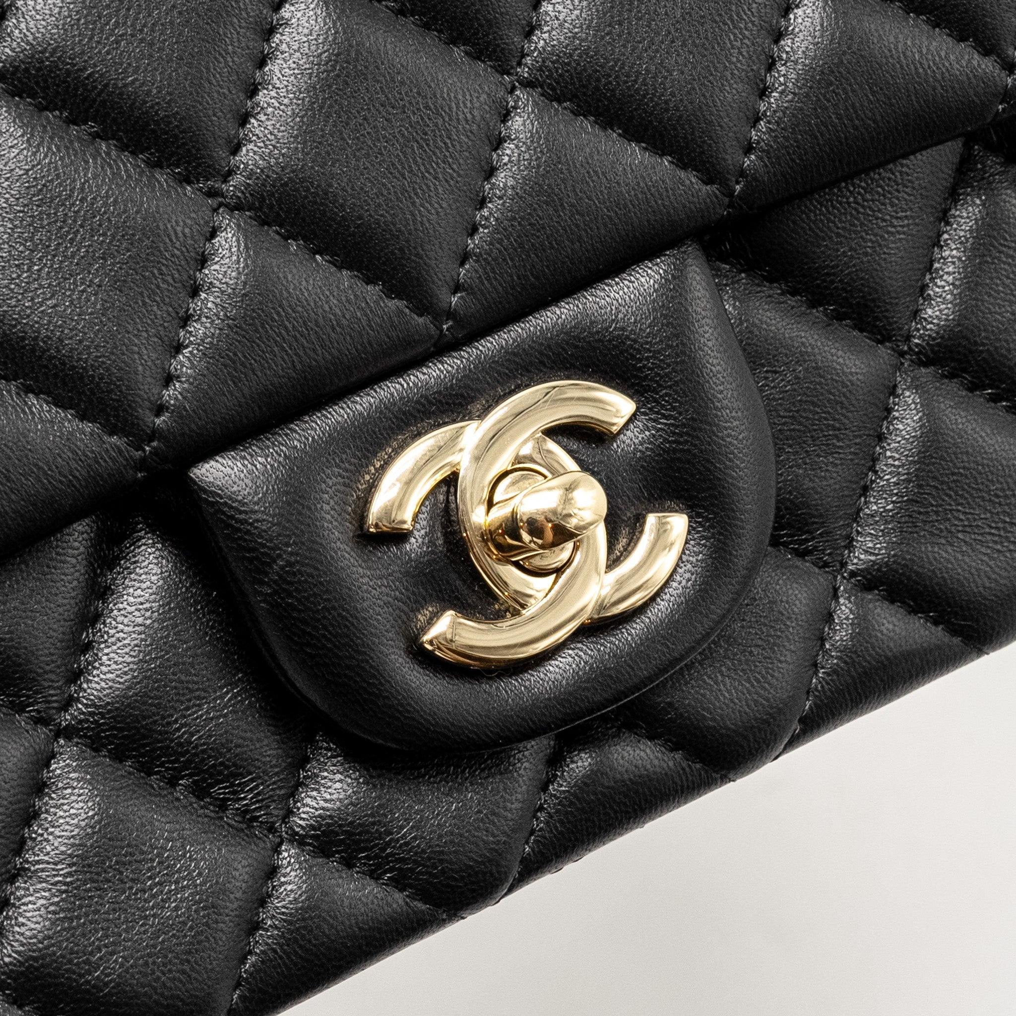 chanel-mini-rectangular-flap-bag-lambskin-black-lghwmicrochip-1