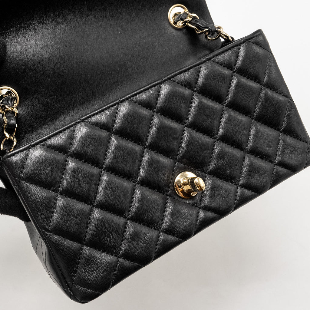 chanel-mini-rectangular-flap-bag-lambskin-black-lghwmicrochip-1