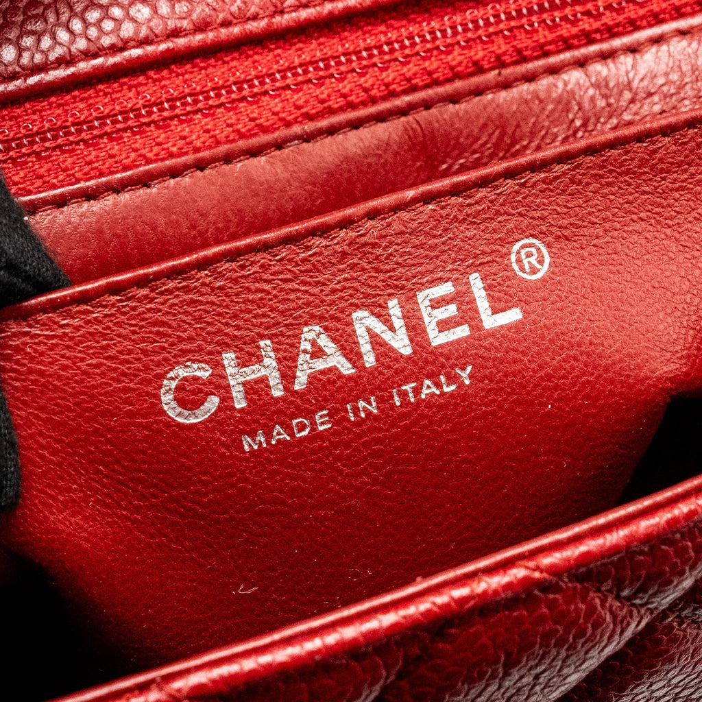 chanel-mini-square-red