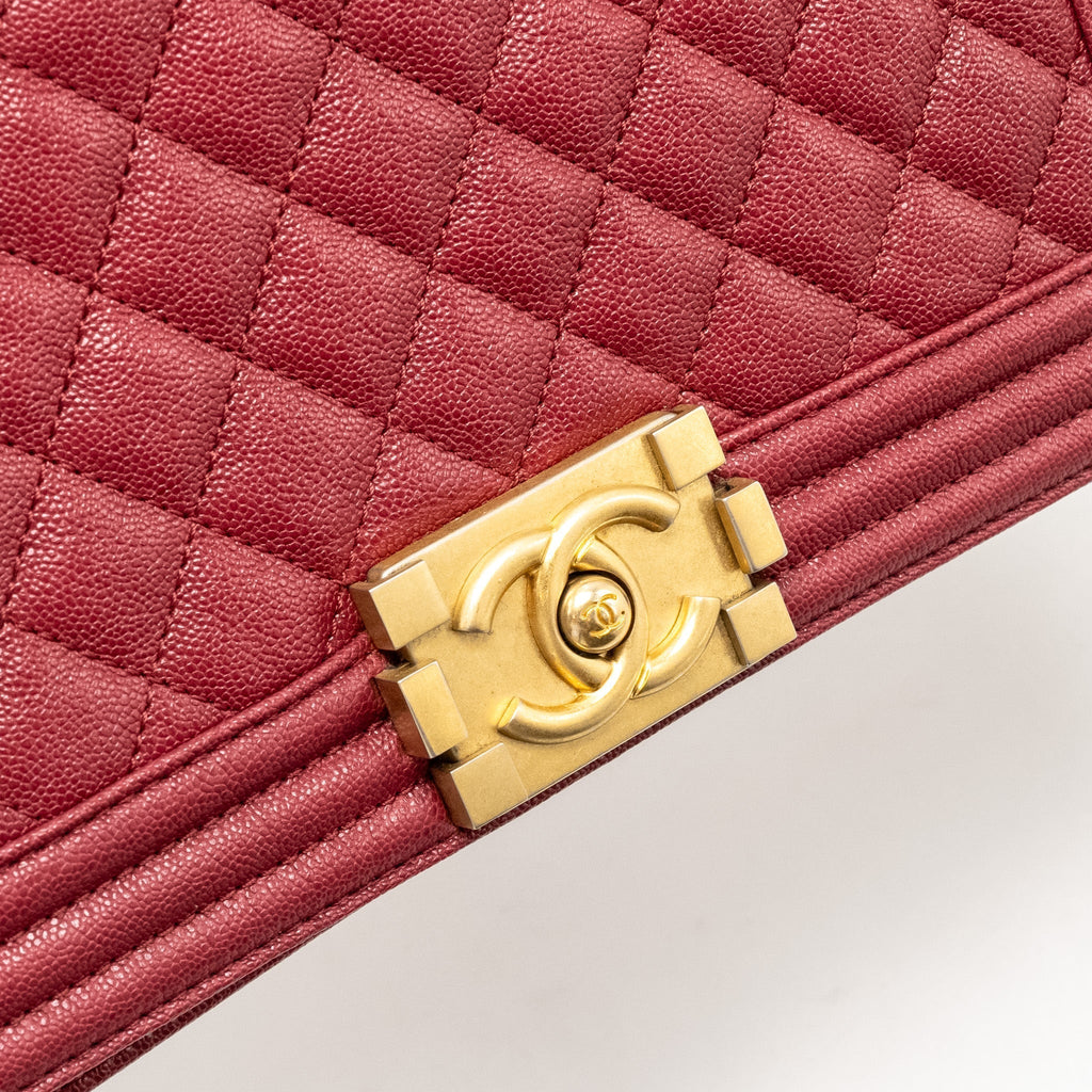 chanel-medium-boy-bag-caviar-red-ghw-copy