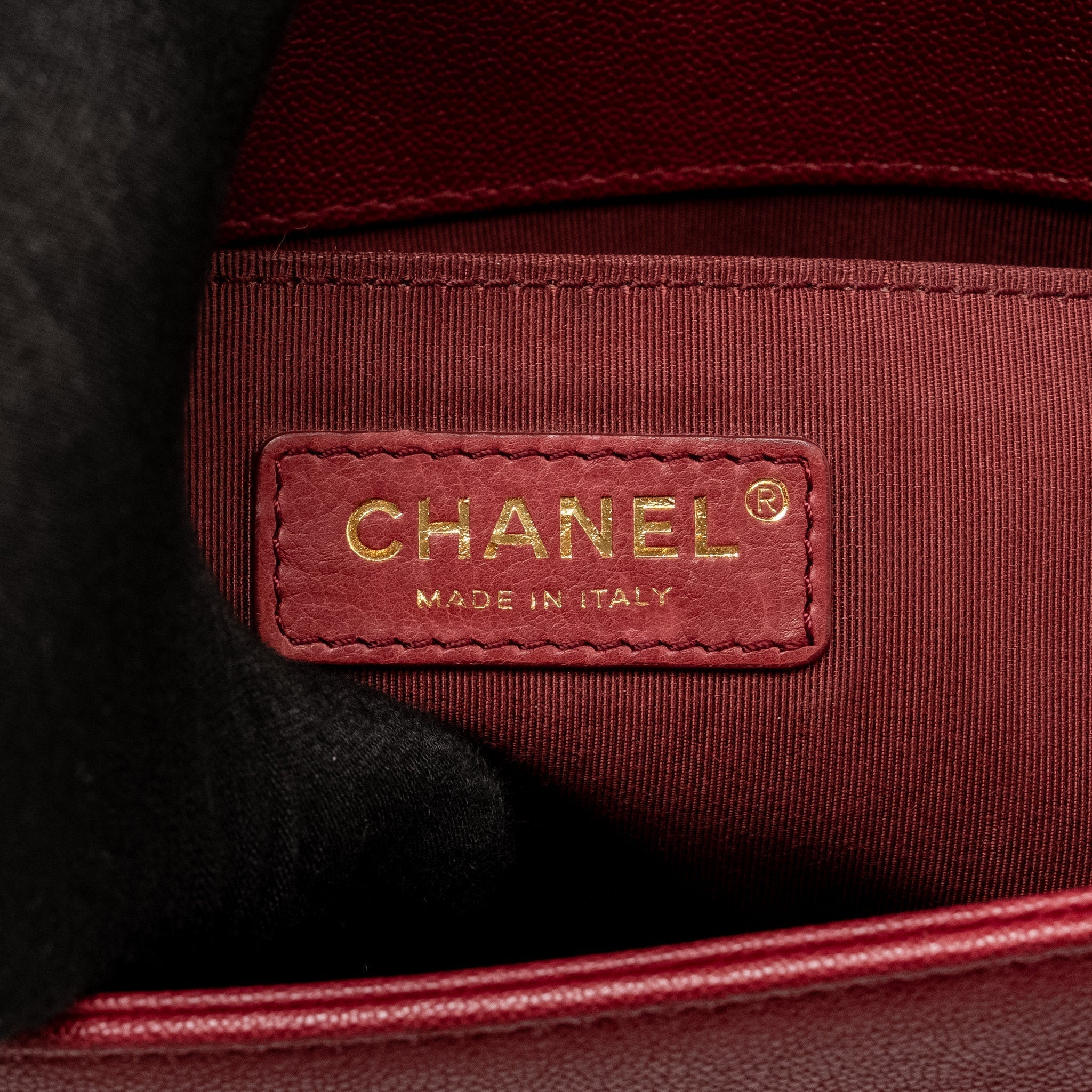 chanel-medium-boy-bag-caviar-red-ghw-copy