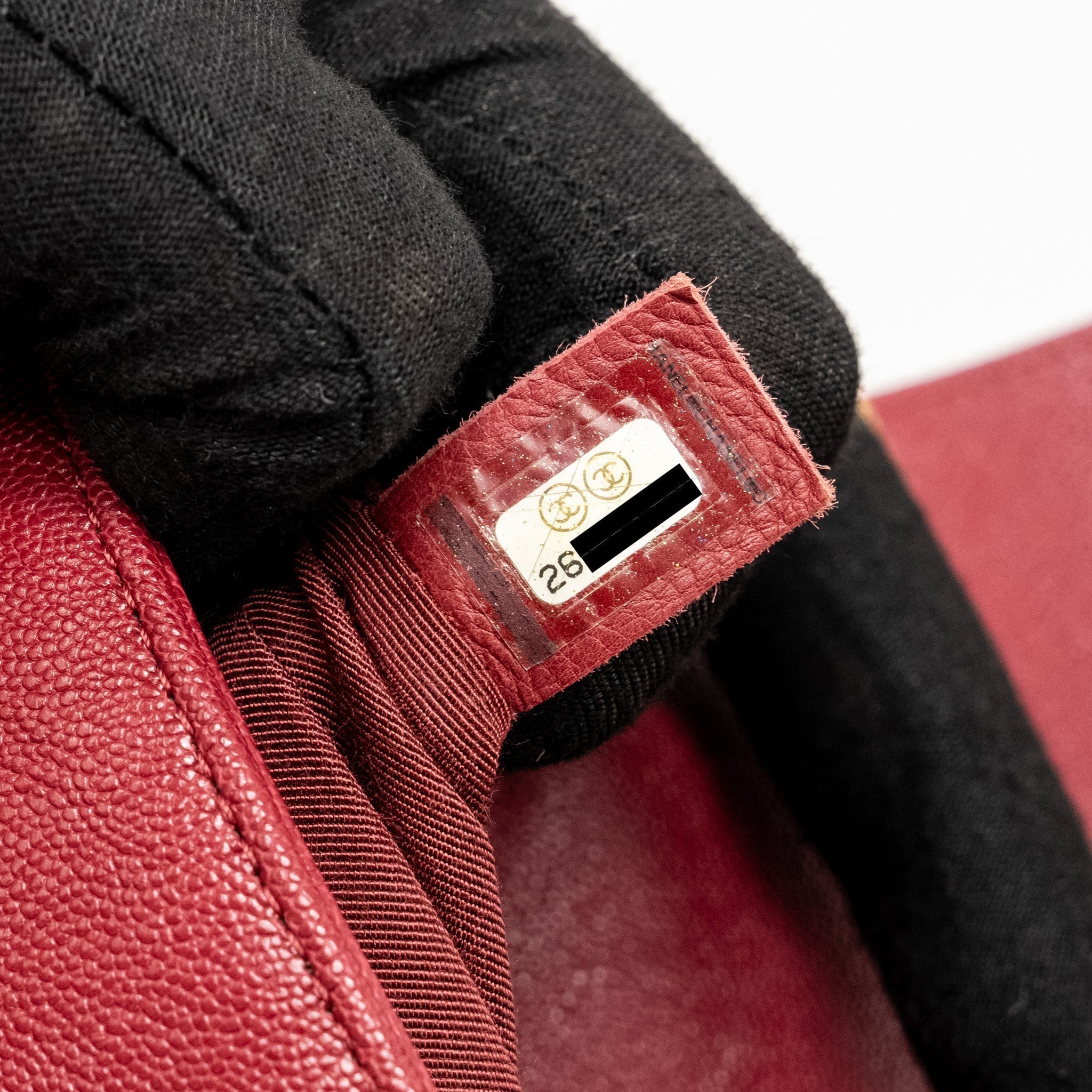 chanel-medium-boy-bag-caviar-red-ghw-copy
