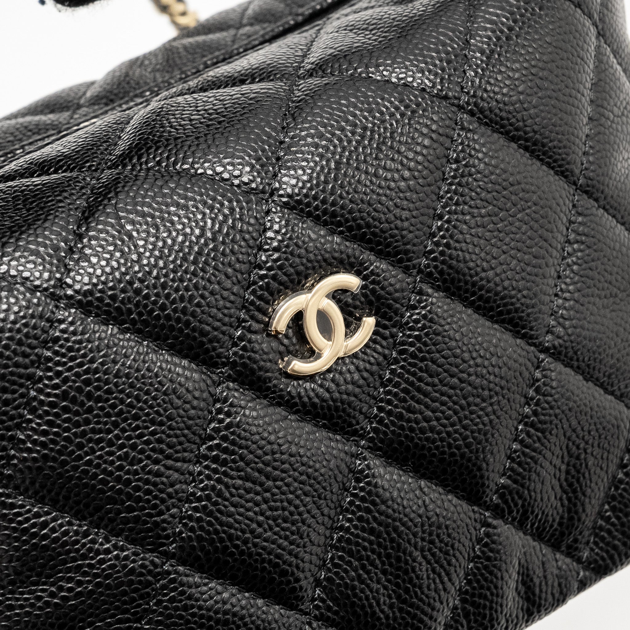 chanel-25c-quilted-hobo-bag-caviar-black-ghwmicrochip