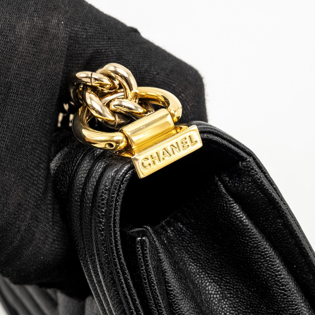chanel-chevron-small-boy-bag-calfskin-black-ghw