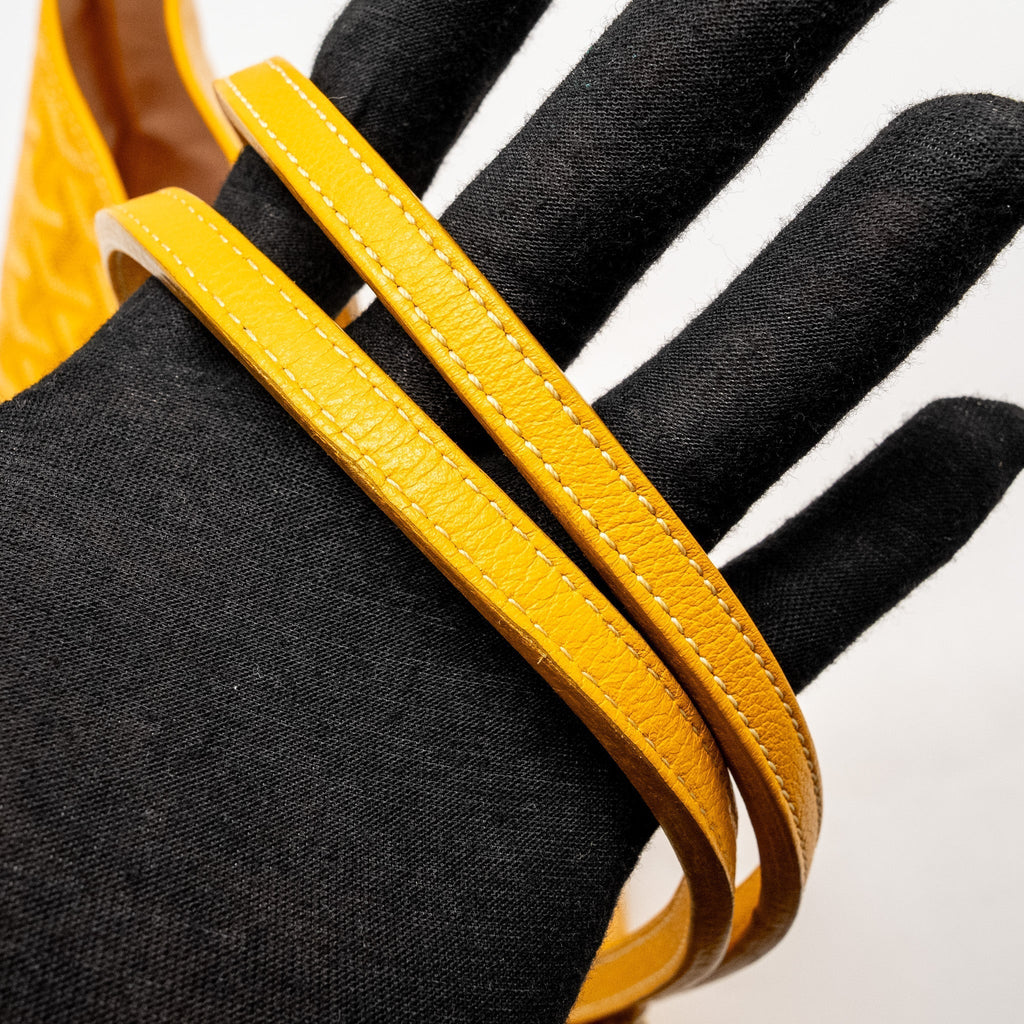 goyard-saint-louis-pm-tote-bag-goyardine-canvas-calfskin-yellow-shw