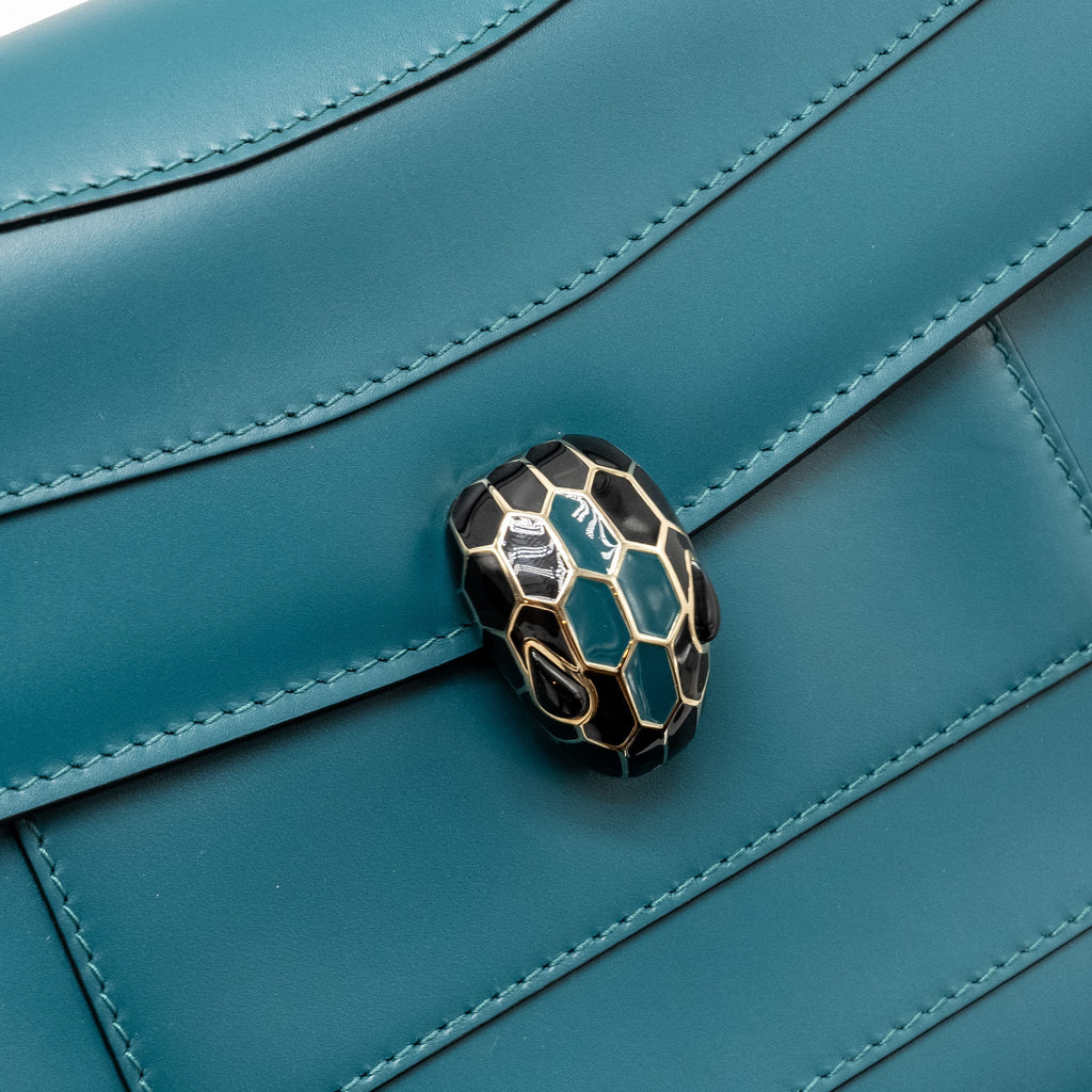 bvlgari-serpenti-forever-bag-calfskin-green-lghw-copy