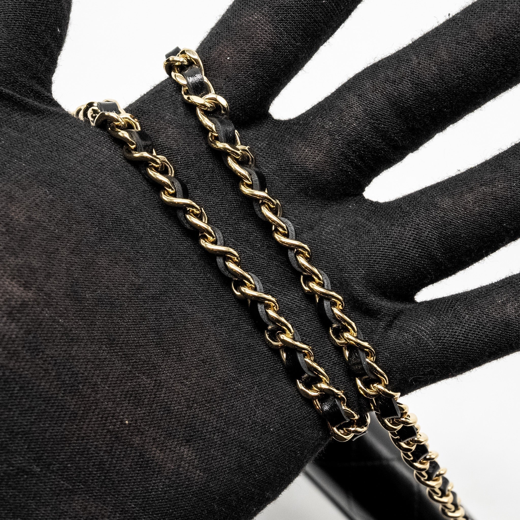 chanel-31-wallet-on-chain-shiny-calfskin-black-lghw-microchip-copy