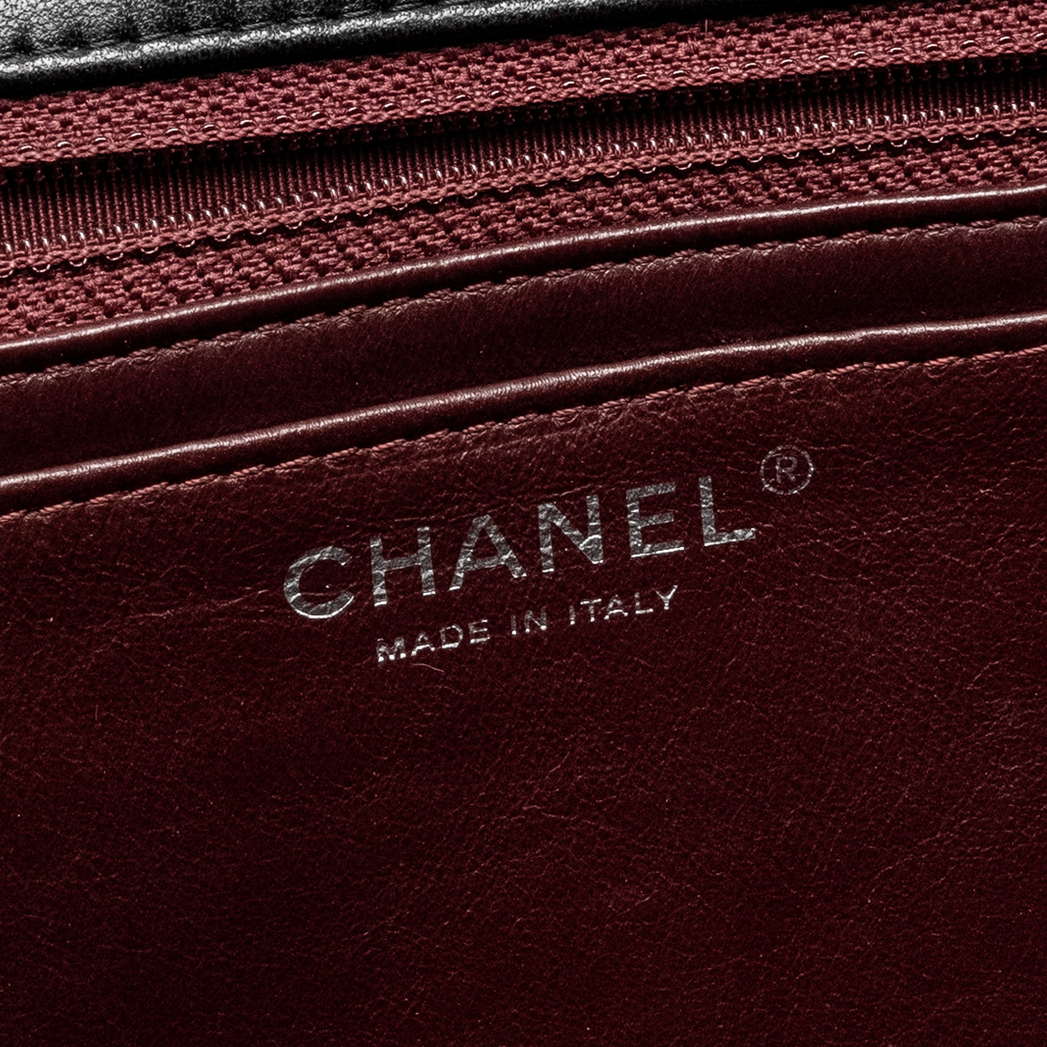 chanel-classic-single-flap-bag-lambskin-black-shw