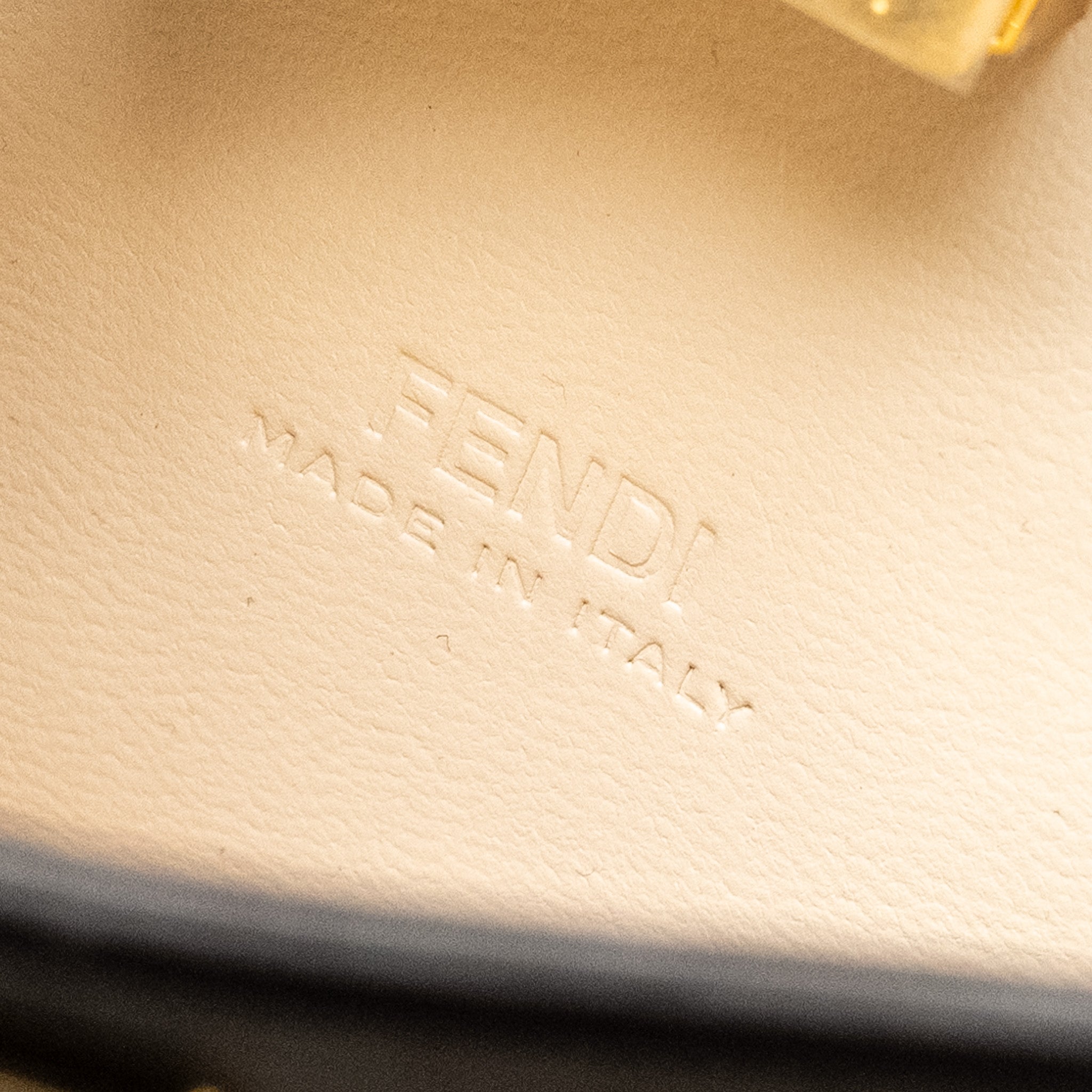 fendi-nano-peekaboo-lambskin-white-ghw