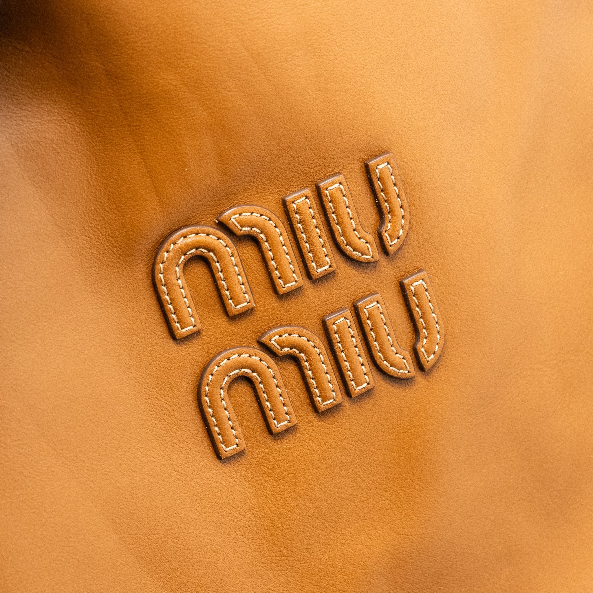 miu-miu-ivy-leather-bag-calfskin-caramel-ghw