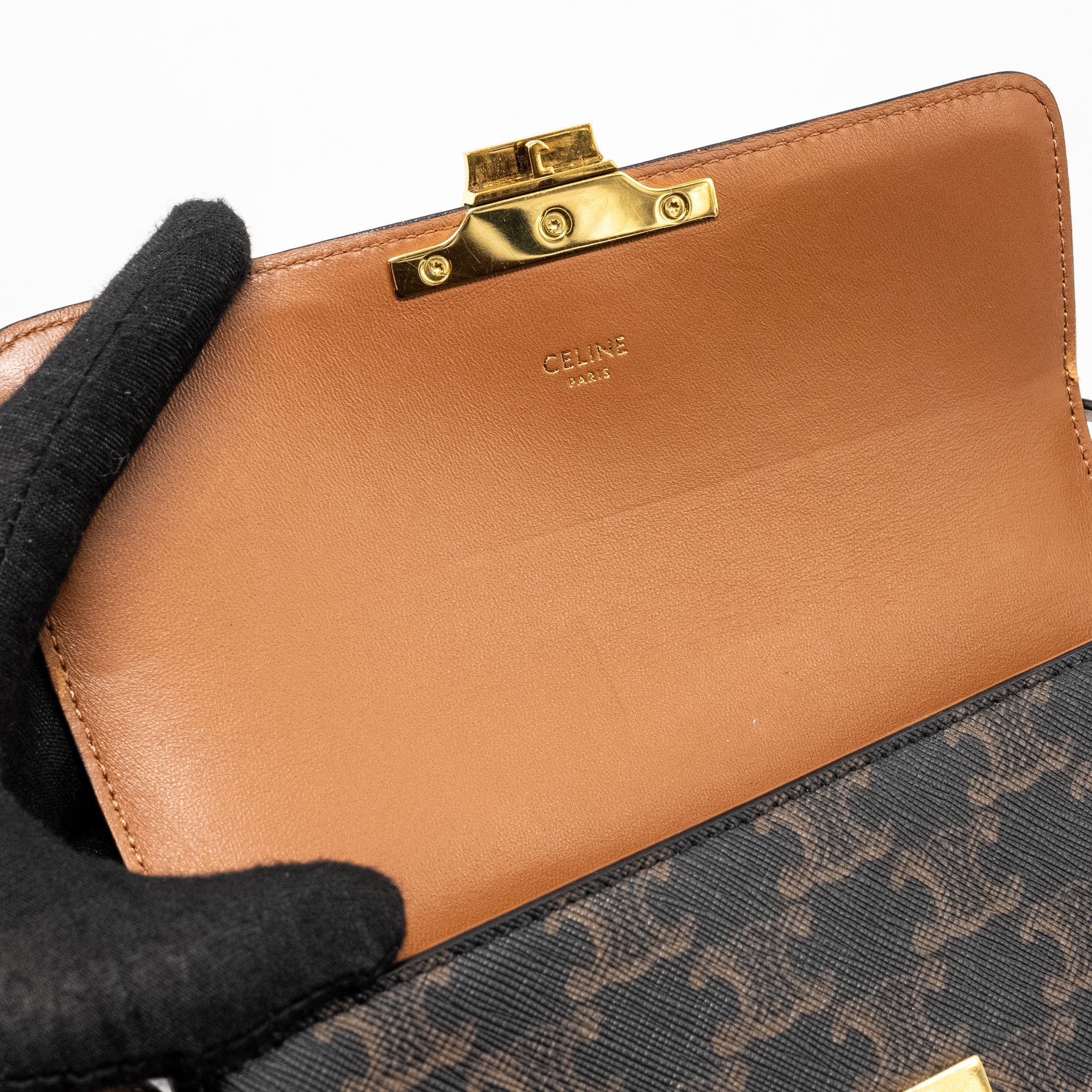 celine-triomphe-shoulder-bag-triomphe-canvas-calfskin-tan-ghw-1