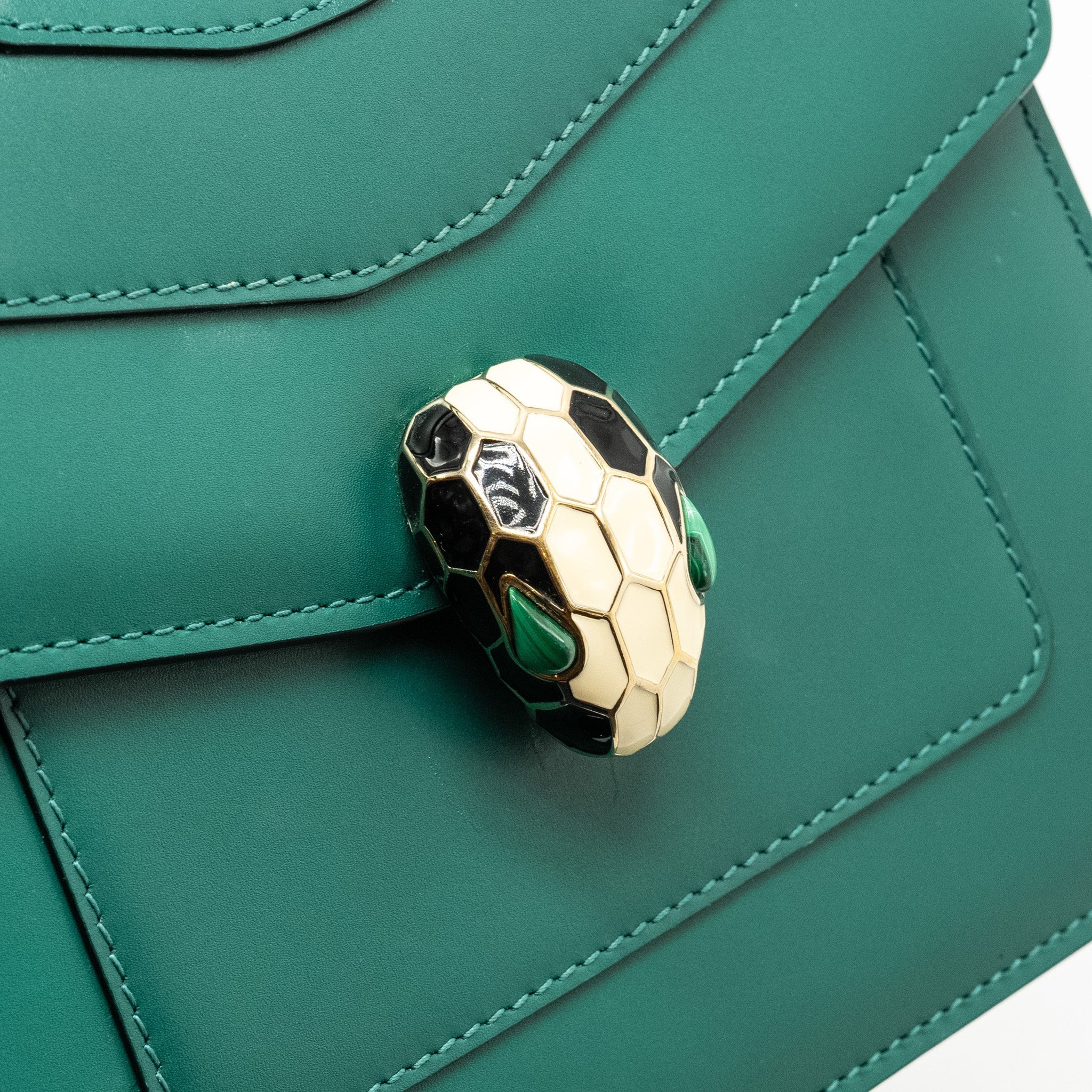 bvlgari-serpenti-forever-top-handle-calfskin-green-ghw