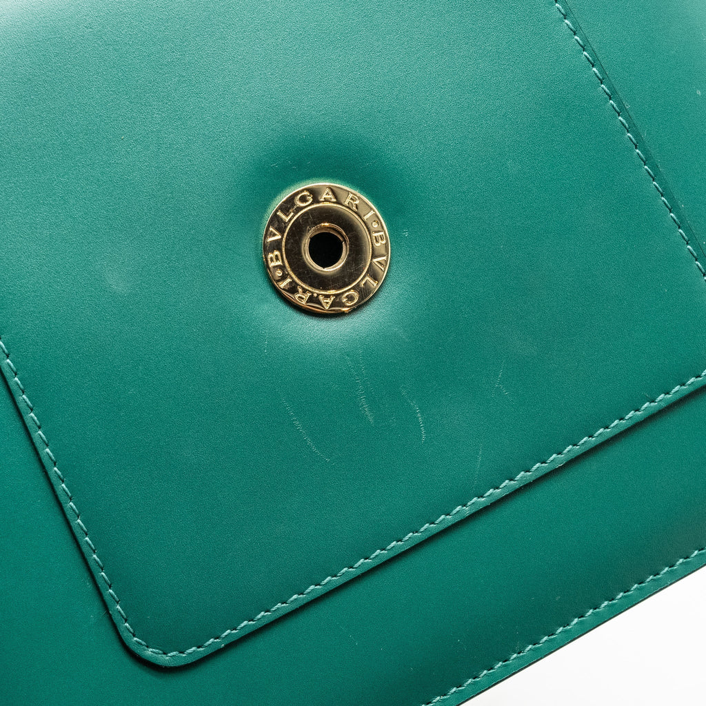 bvlgari-serpenti-forever-top-handle-calfskin-green-ghw