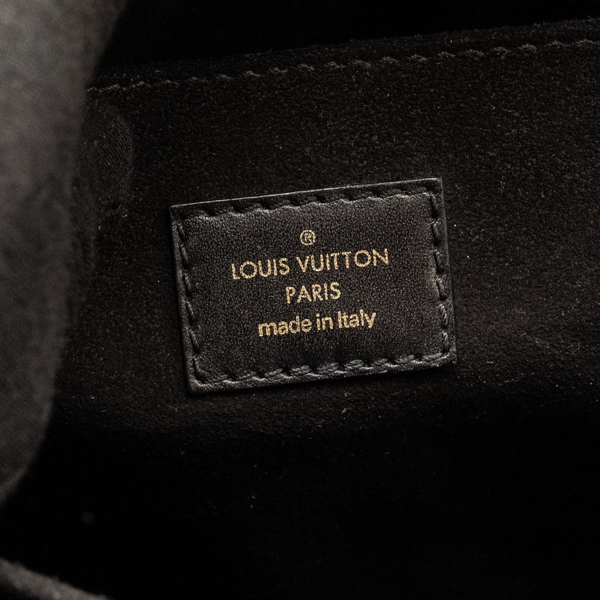 louis-vuitton-pochette-metis-monogram-reverse-canvas-ghw-9