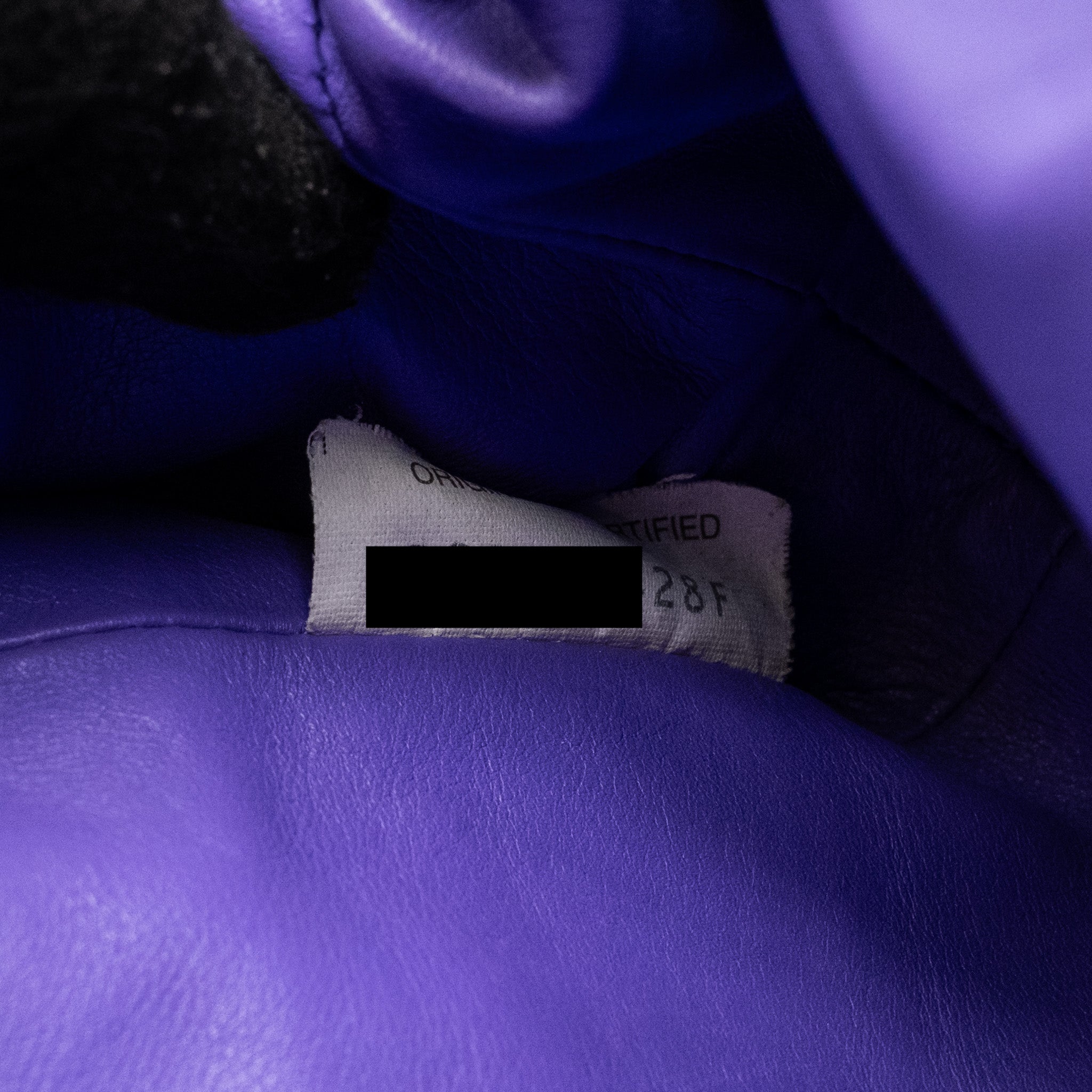 bottega-veneta-mini-pouch-calfskin-purple-shw-copy