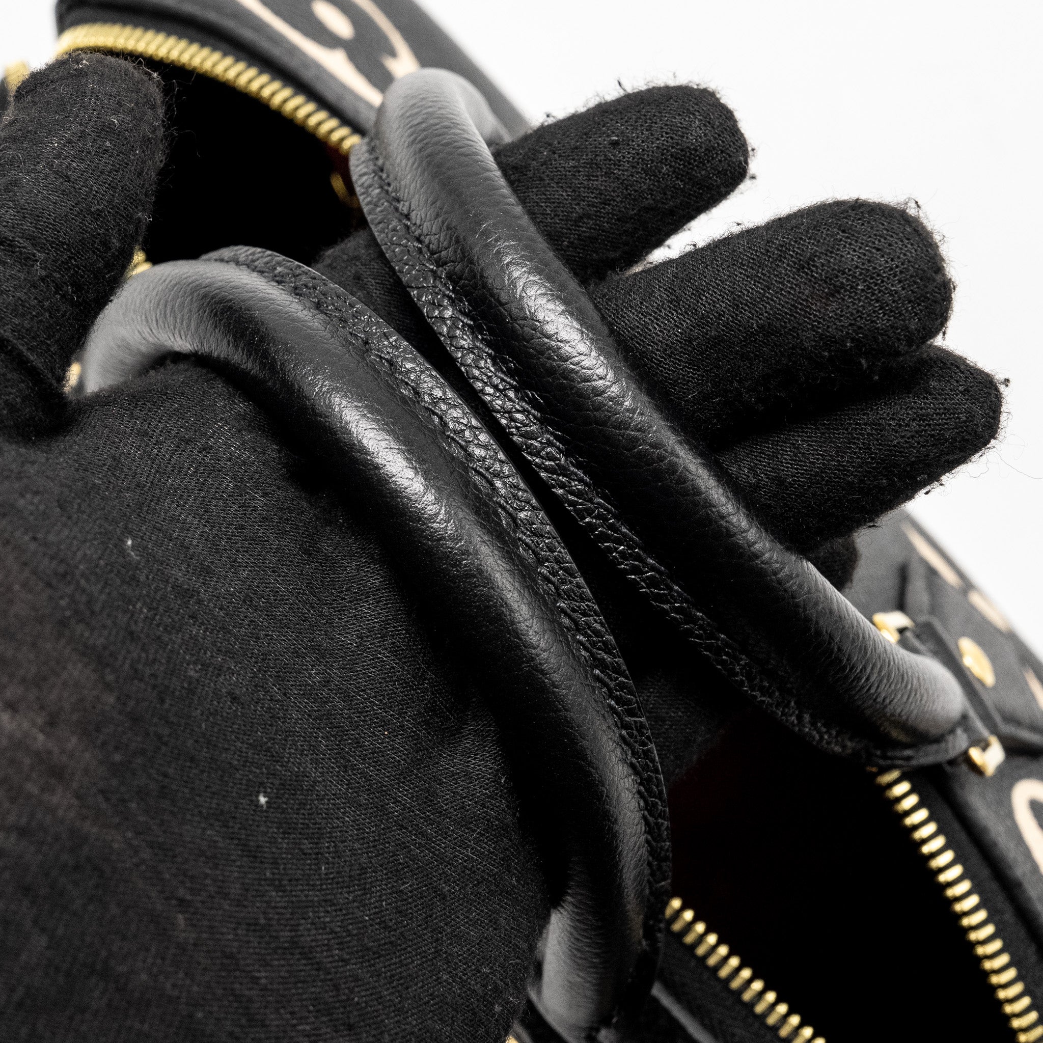 louis-vuitton-speedy-25-bandouliere-bicolor-monogram-empreinte-leather-black-ghw