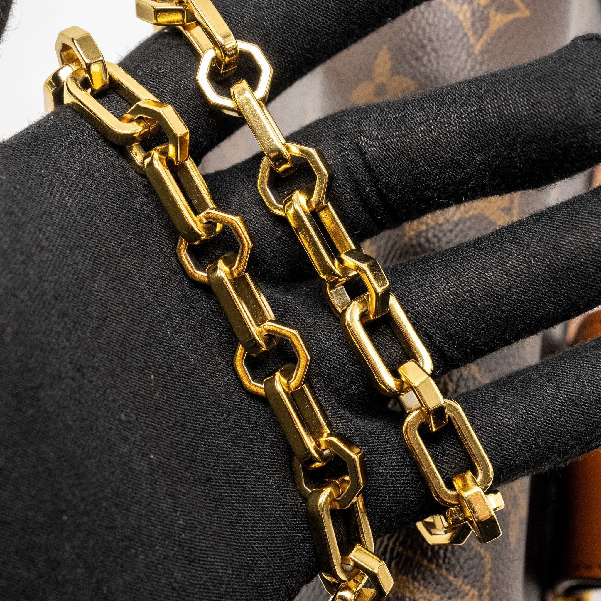 louis-vuitton-dauphine-mm-monogram-canvas-ghw-3