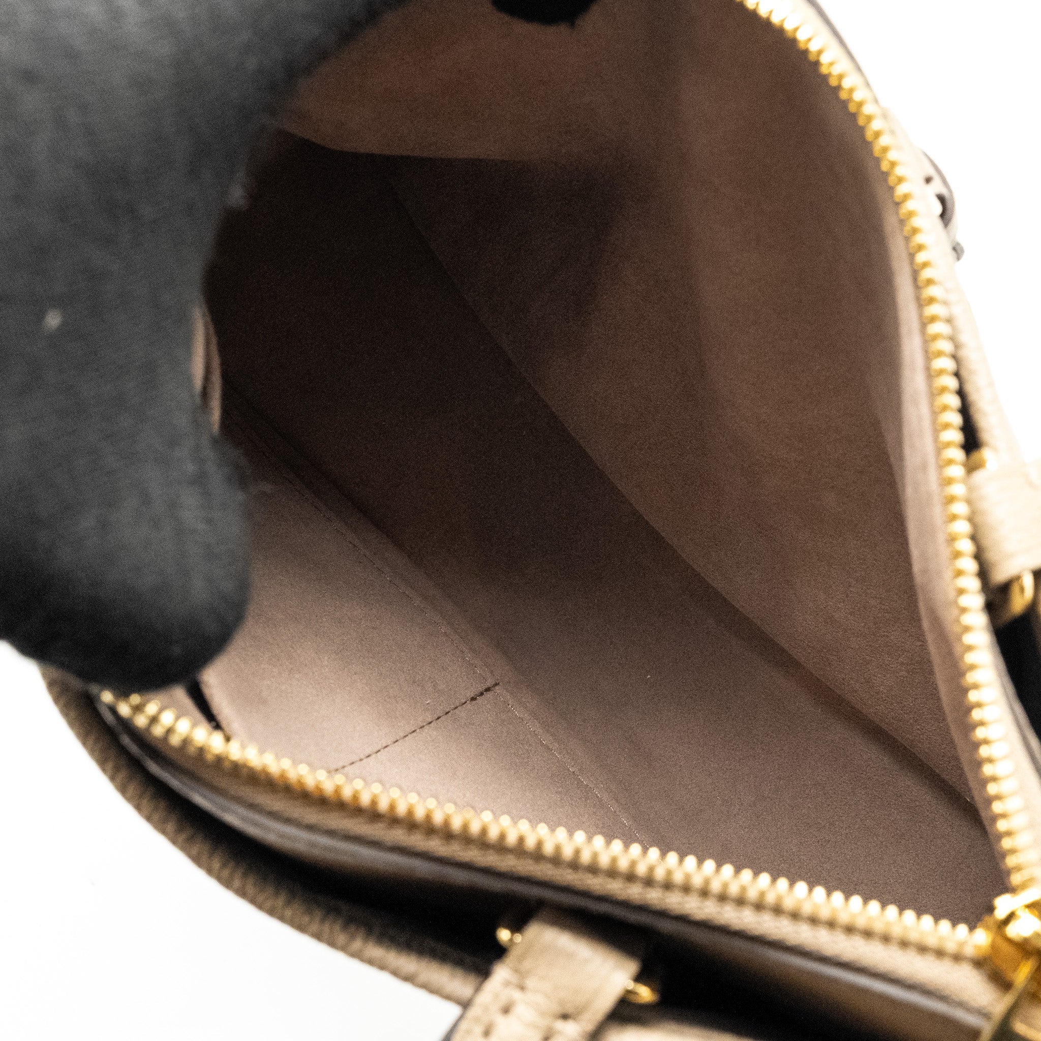 louis-vuitton-trianon-tote-bag-pm-monogram-empreinte-tourterelle-creme-beige-ghw