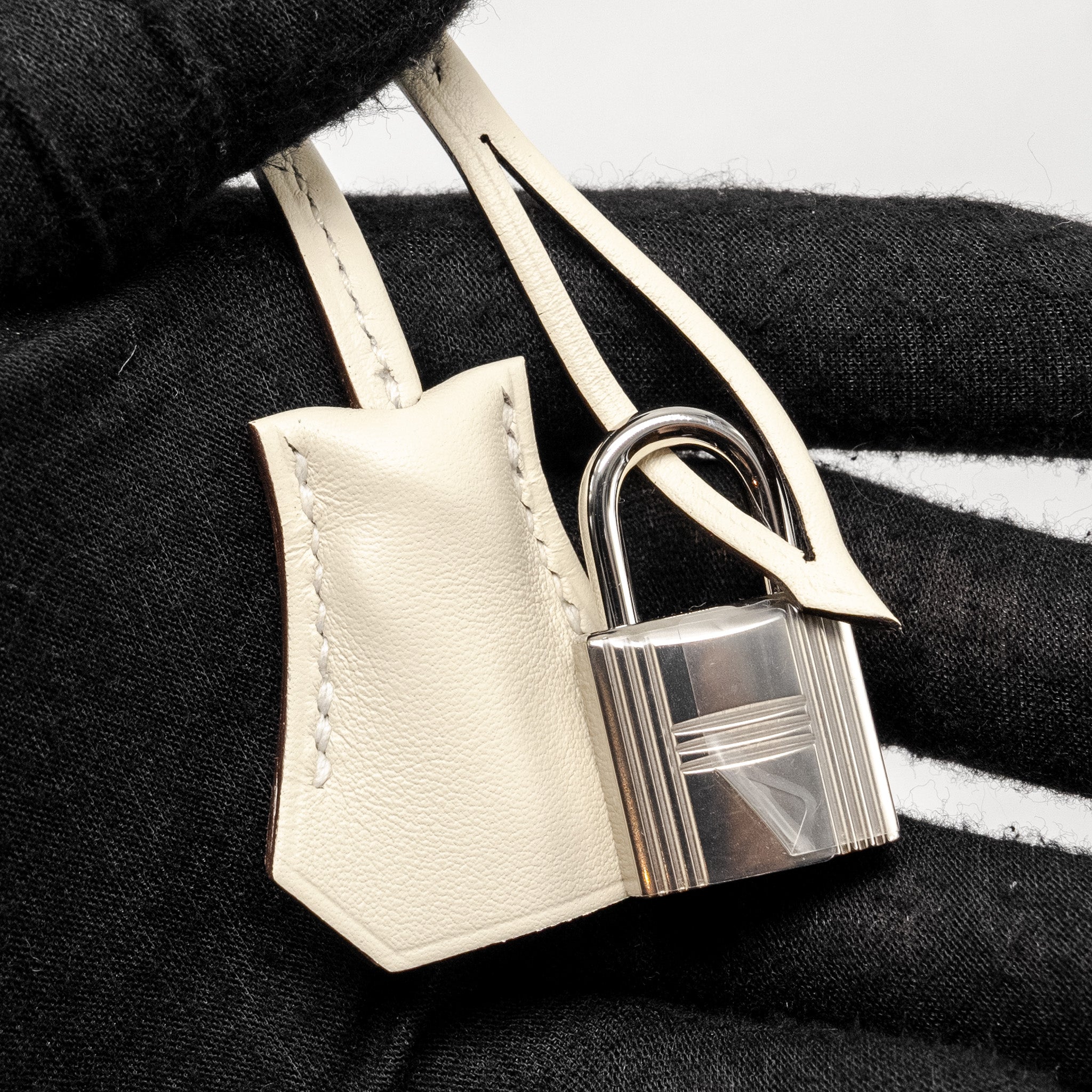 hermes-kelly-28-sellier-toile-h-swift-ecru-amande-nata-shw-stamp-z-copy
