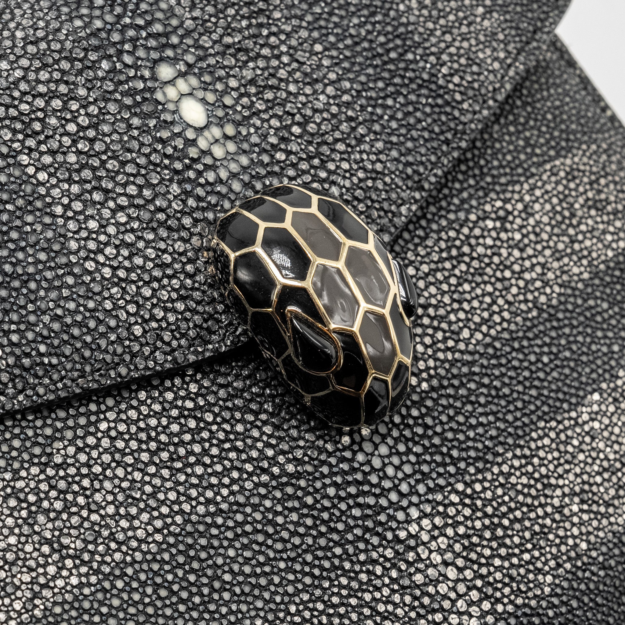 bvlgari-serpenti-forever-bag-galuchar-leather-black-grey-lghw