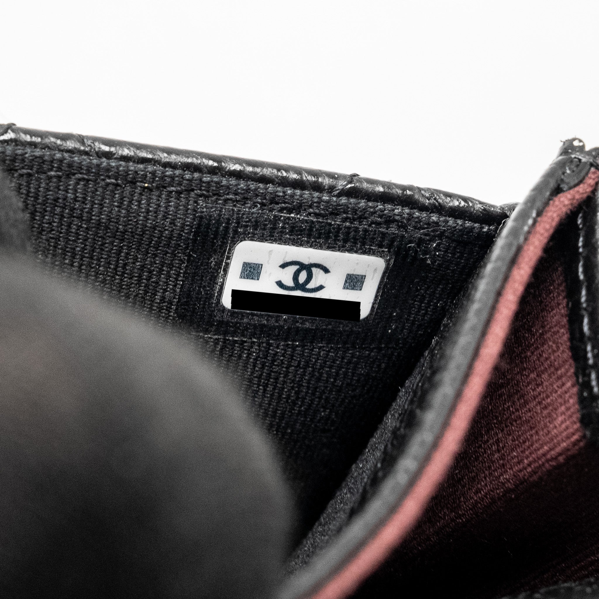 chanel-classic-flap-card-holder-caviar-black-ghw-3
