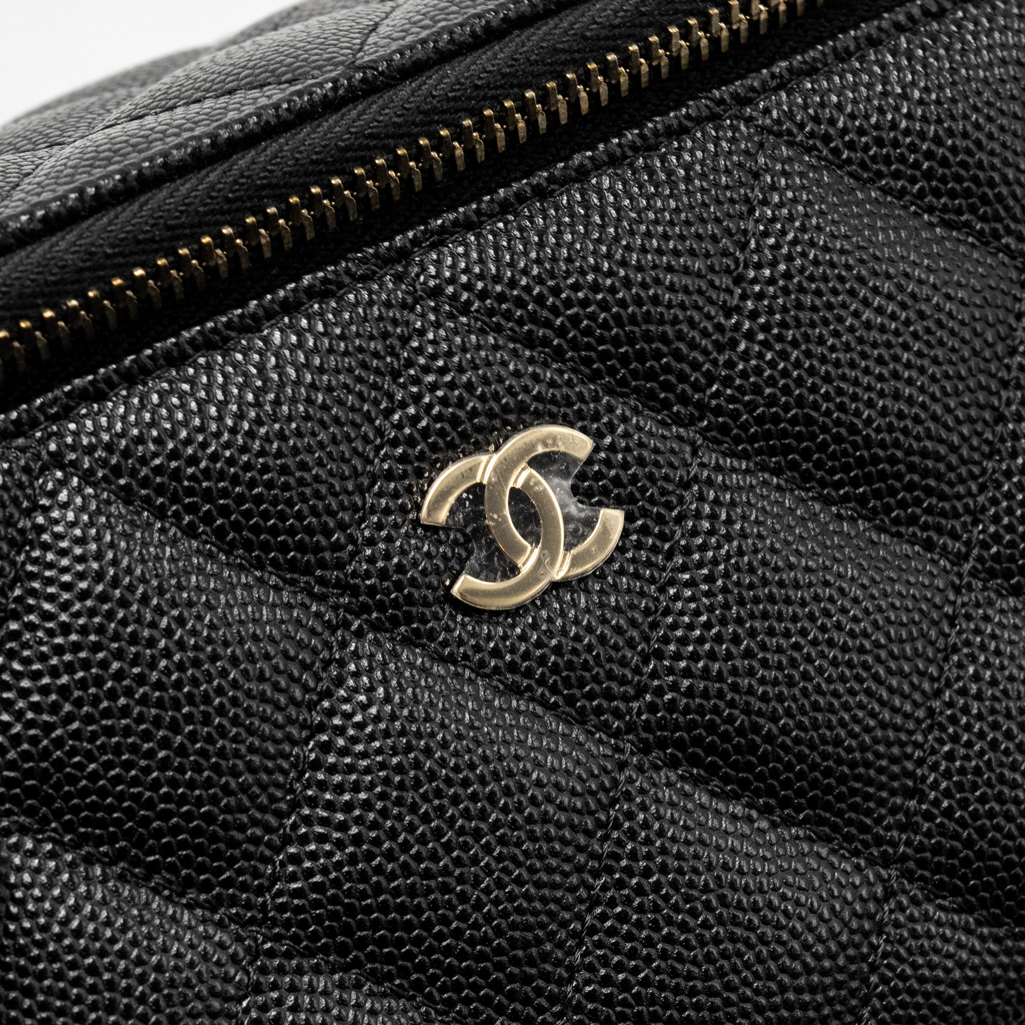 chanel-long-vanity-with-chain-caviar-black-lghw-2