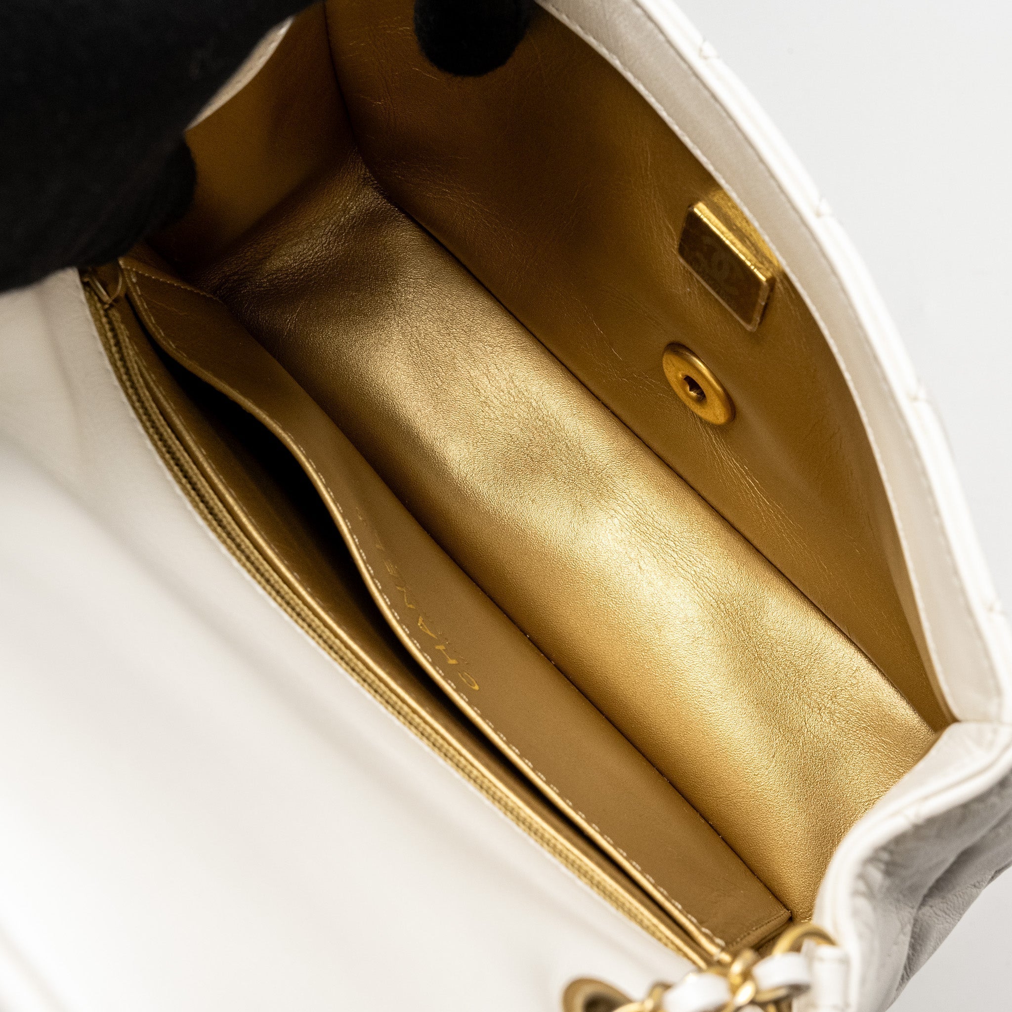 chanel-pearl-crush-mini-rectangular-flap-bag-lambskin-white-ghw-microchip-1