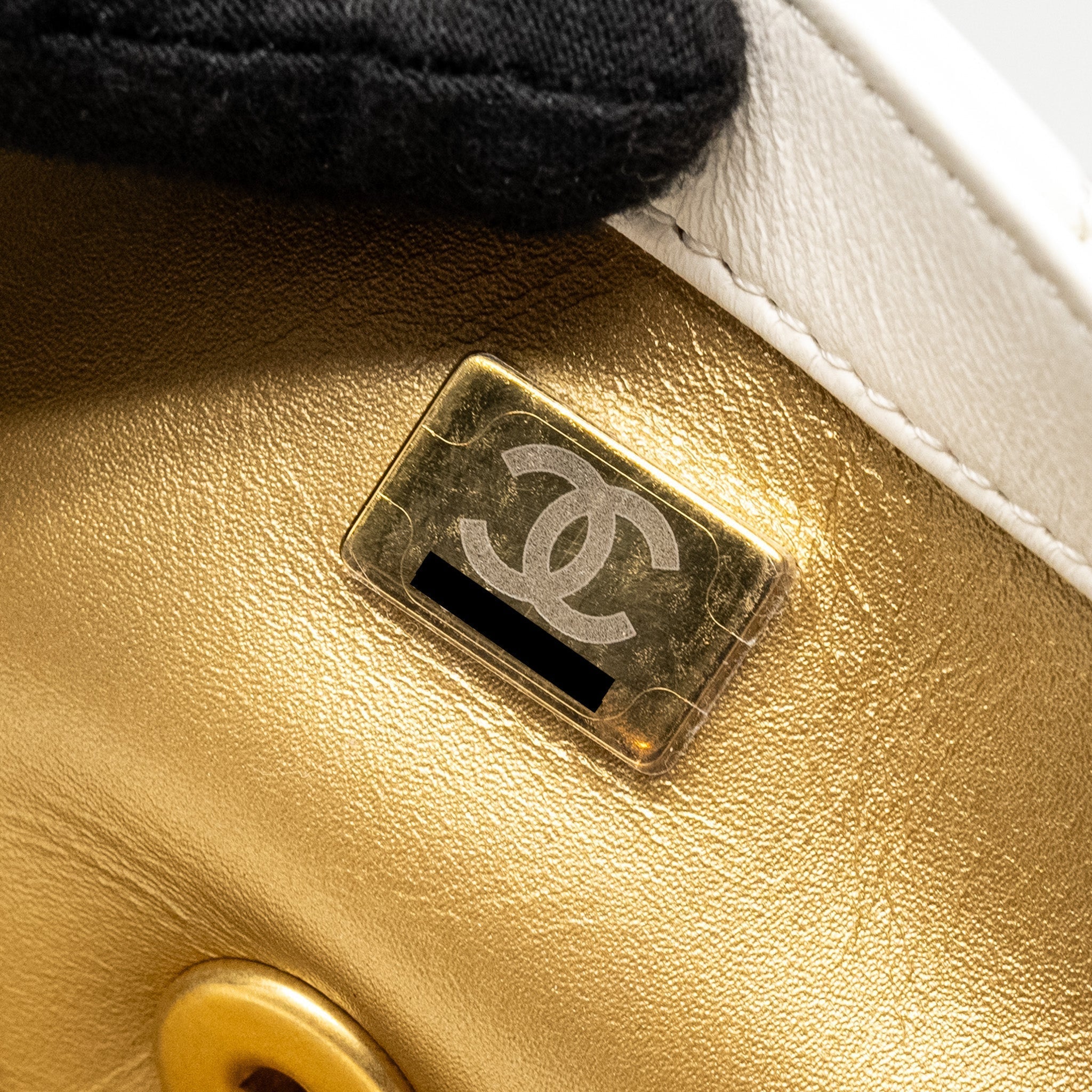 chanel-pearl-crush-mini-rectangular-flap-bag-lambskin-white-ghw-microchip-1