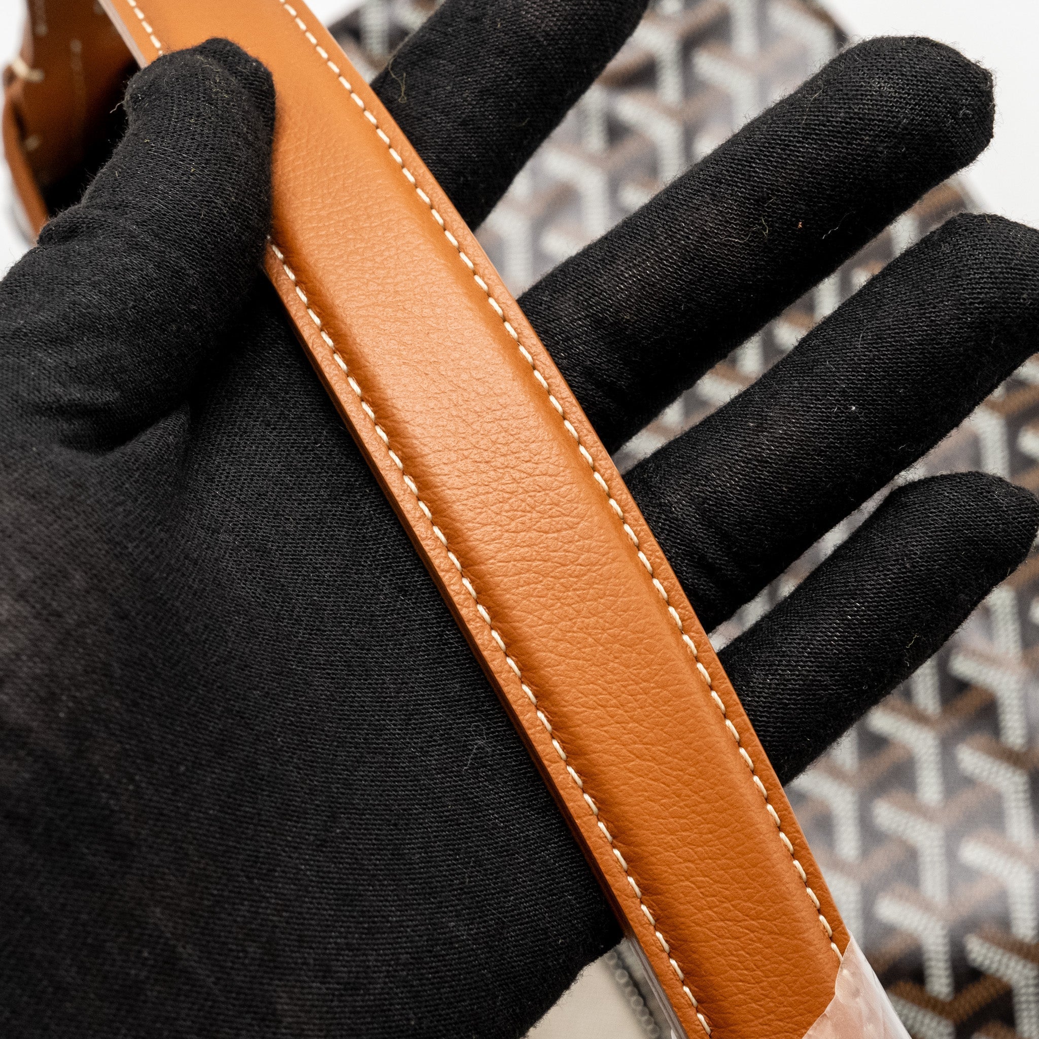 goyard-boheme-hobo-bag-goyardine-canvas-calfskin-brown-shw