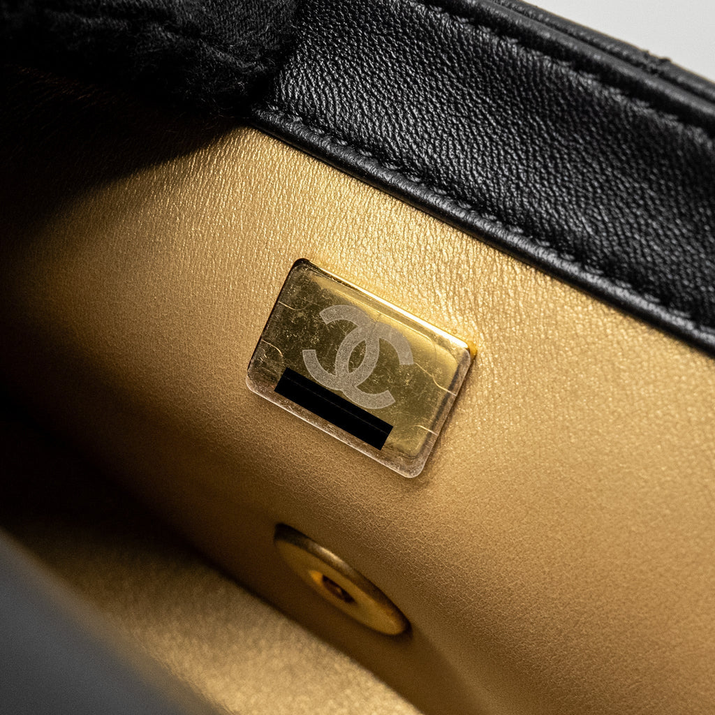 chanel-pearl-crush-mini-rectangular-flap-bag-lambskin-black-ghw-microchip-3