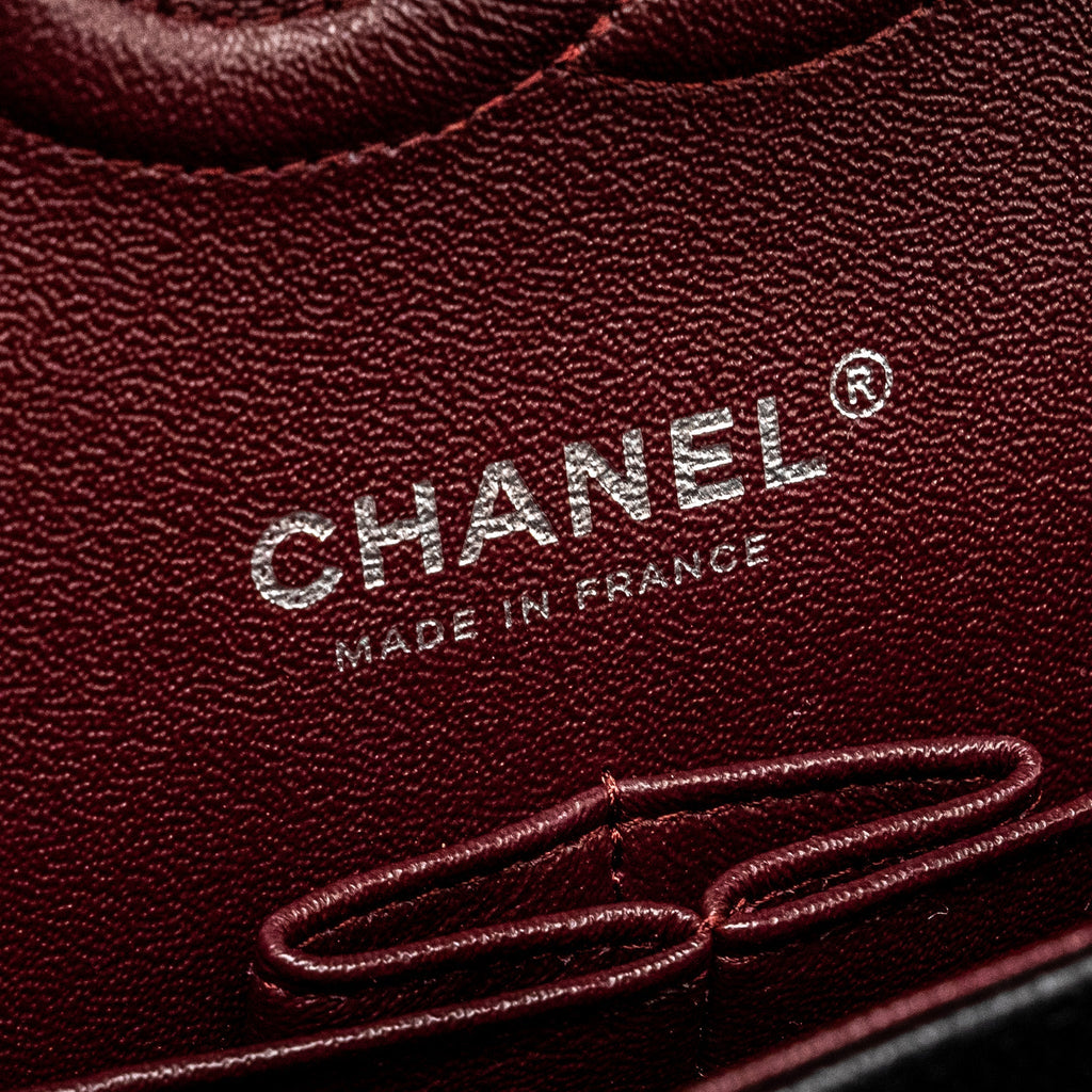 chanel-medium-classic-double-flap-bag-caviar-black-shw-10