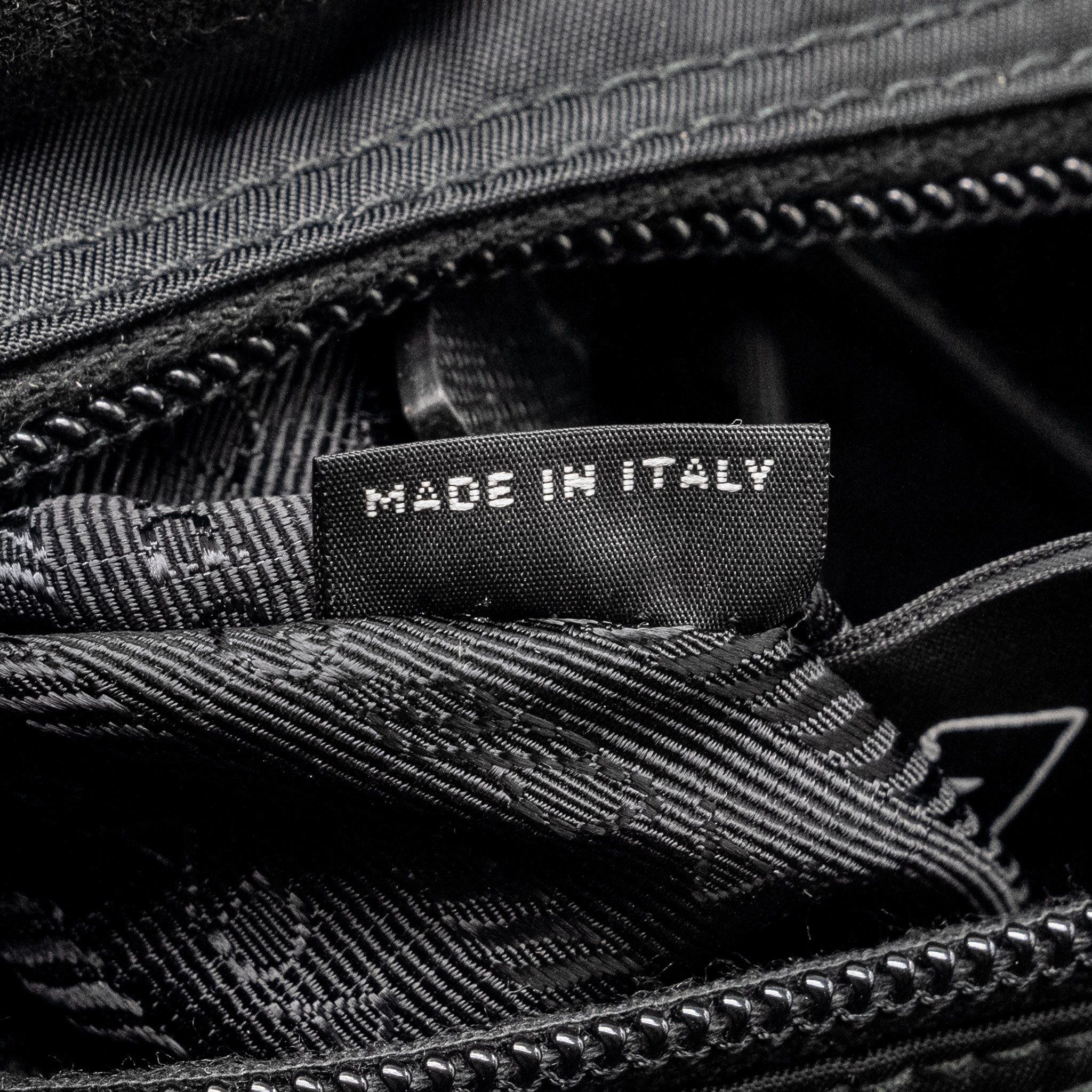prada-messenger-bag-re-nylon-black-shw-copy