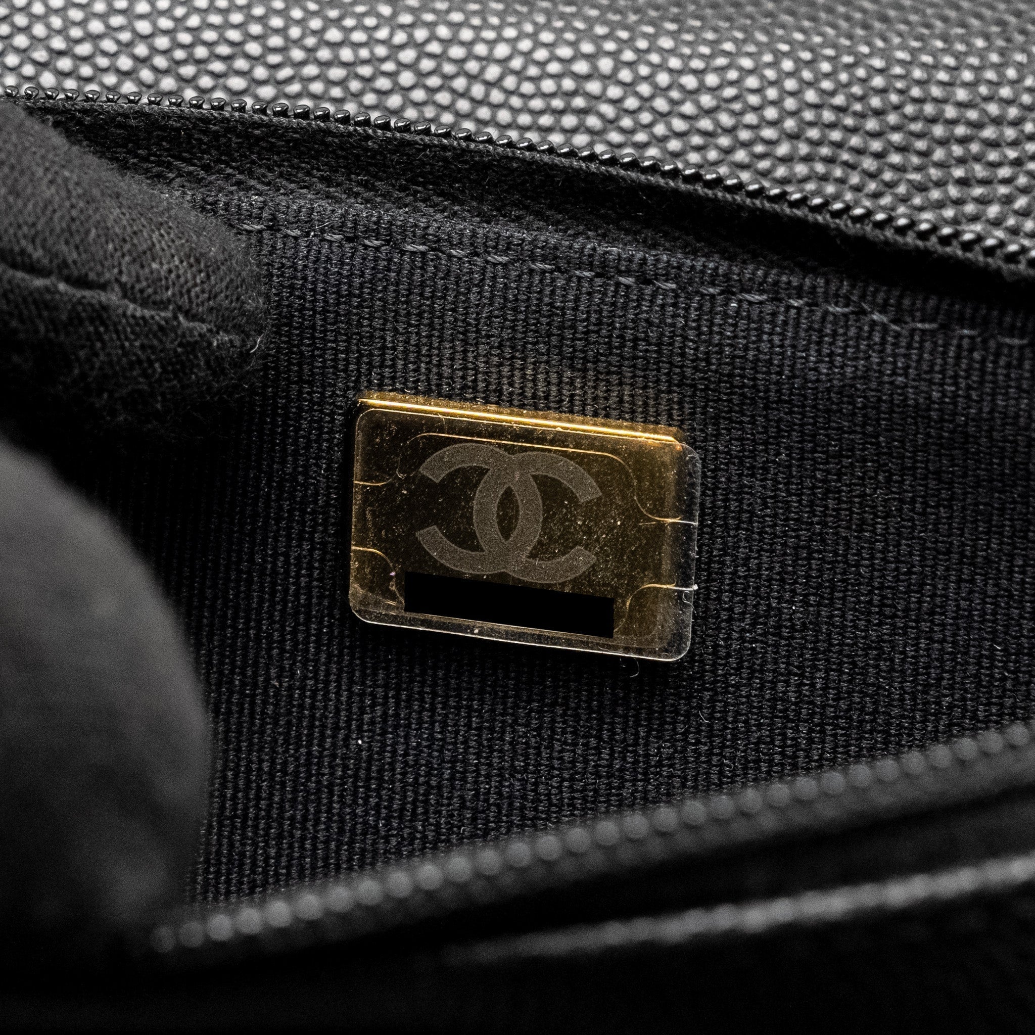 chanel-coco-casino-wallet-on-chain-caviar-black-ghw-microchip-copy